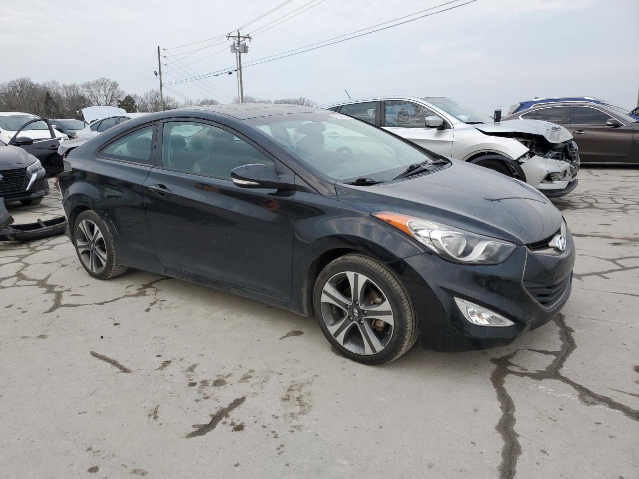 Photo 3 VIN: KMHDH6AE8DU018165 - HYUNDAI ELANTRA 