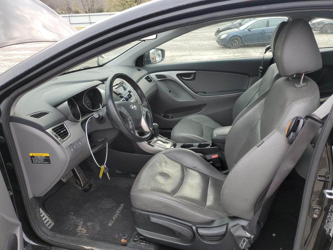 Photo 6 VIN: KMHDH6AE8DU018165 - HYUNDAI ELANTRA 