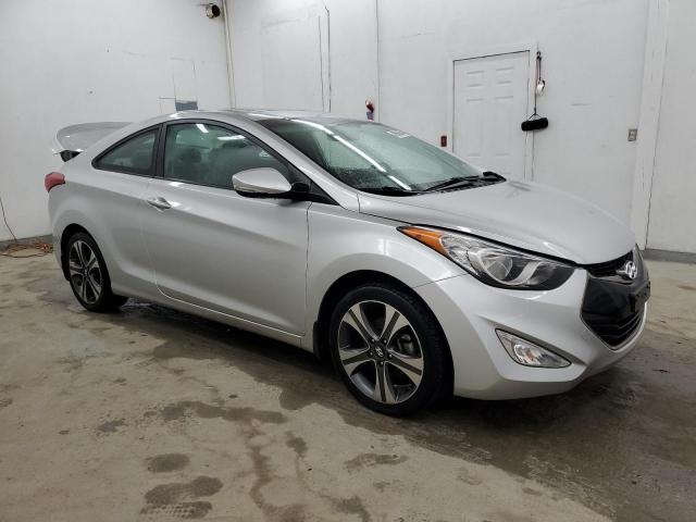 Photo 3 VIN: KMHDH6AE9DU009765 - HYUNDAI ELANTRA 