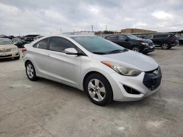 Photo 3 VIN: KMHDH6AE9DU017445 - HYUNDAI ELANTRA 