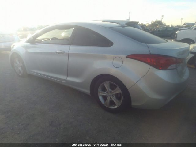 Photo 2 VIN: KMHDH6AEXDU010004 - HYUNDAI ELANTRA 