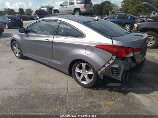 Photo 2 VIN: KMHDH6AEXDU011993 - HYUNDAI ELANTRA COUPE 