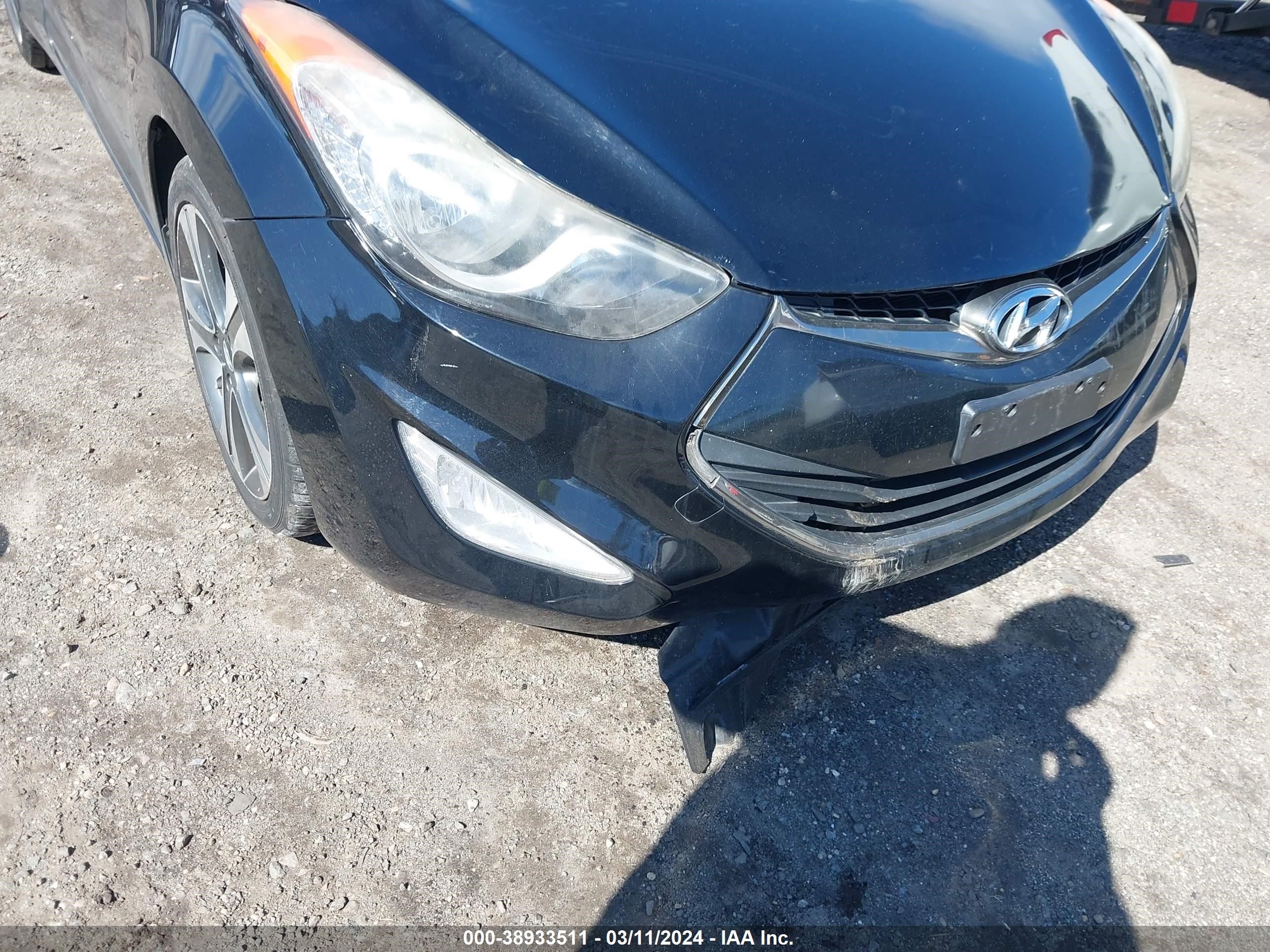 Photo 5 VIN: KMHDH6AEXDU016384 - HYUNDAI ELANTRA 