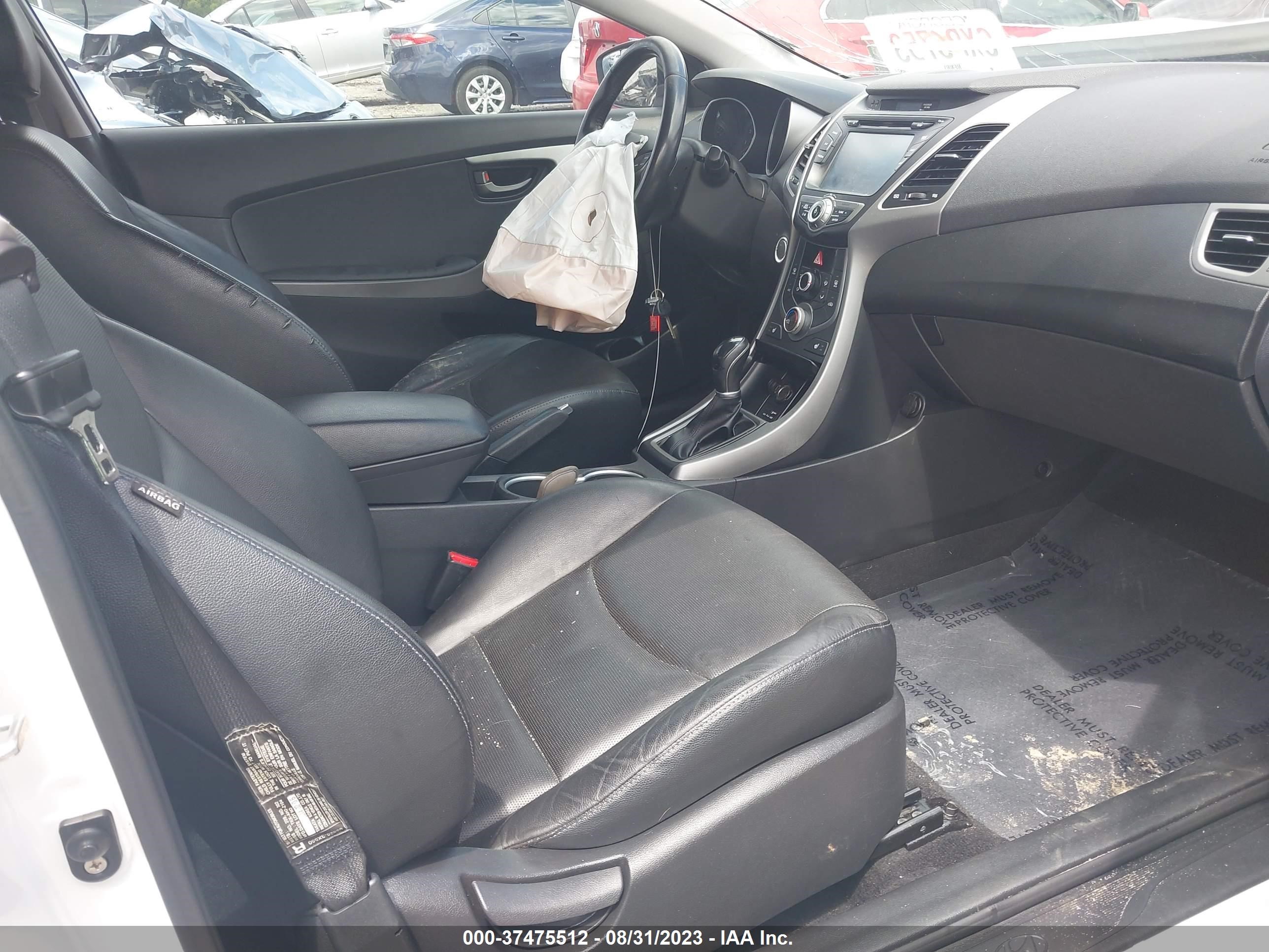 Photo 4 VIN: KMHDH6AH3EU026864 - HYUNDAI ELANTRA 