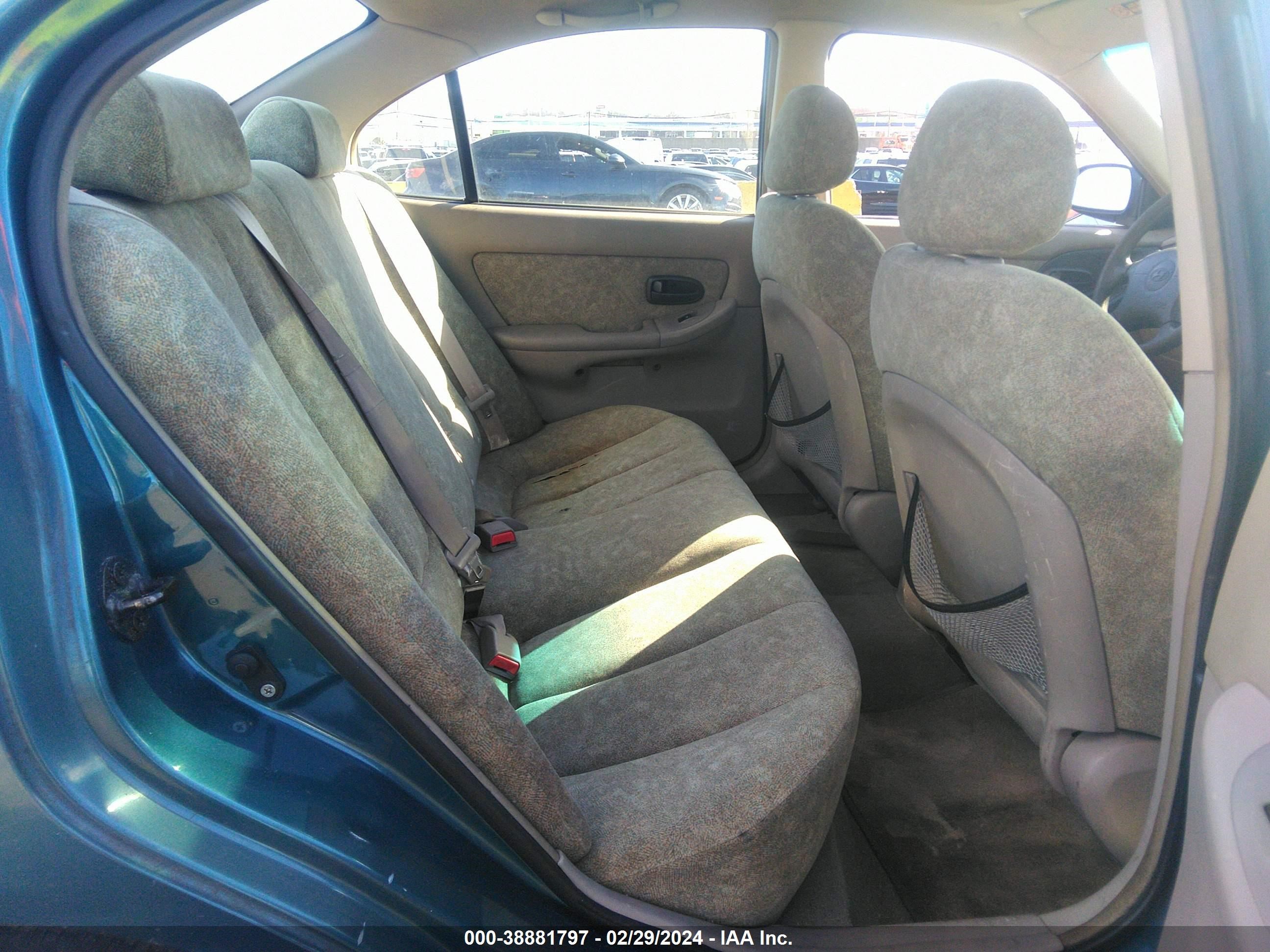 Photo 7 VIN: KMHDN45DX1U121291 - HYUNDAI ELANTRA 