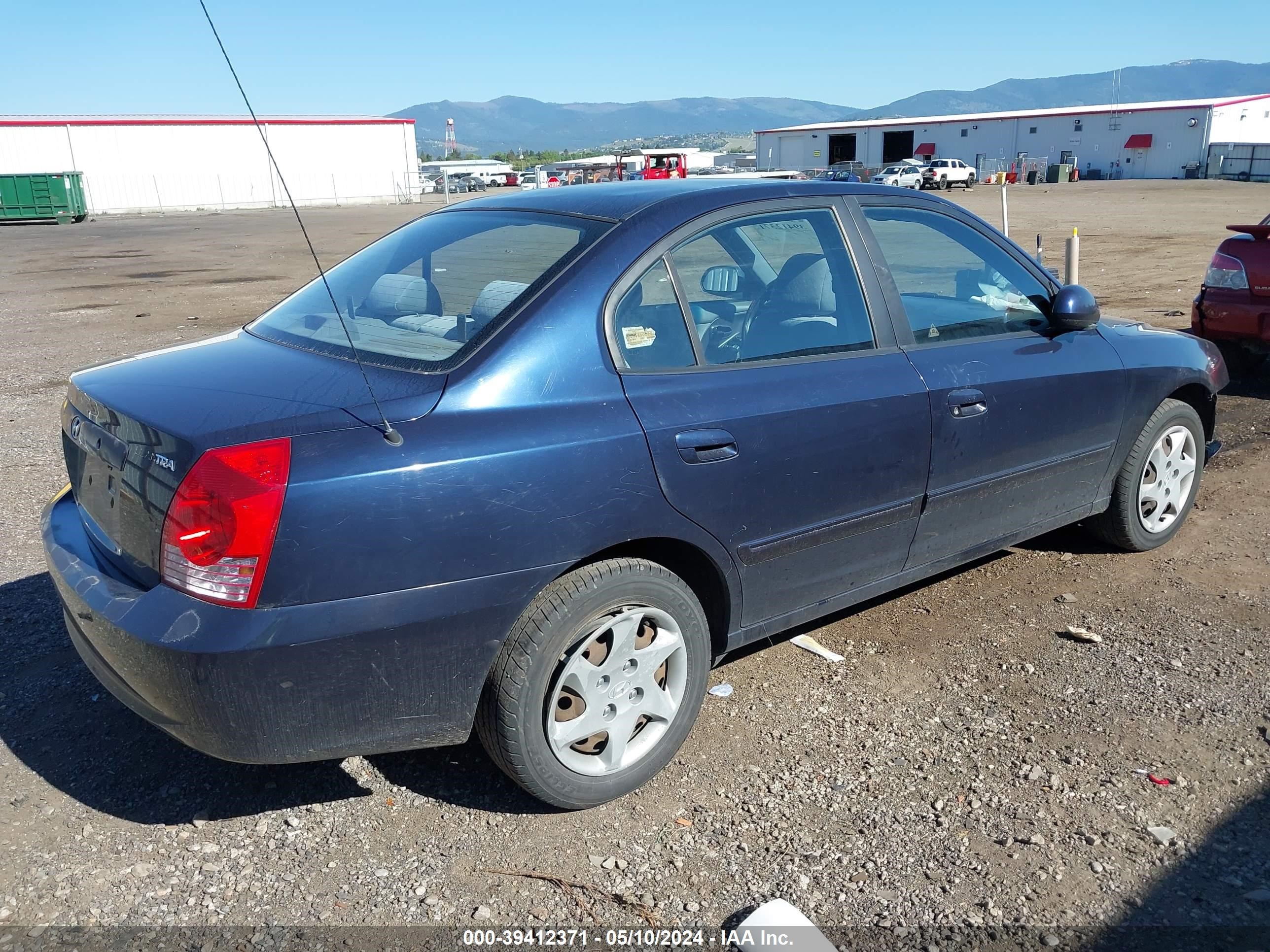 Photo 3 VIN: KMHDN46D15U140901 - HYUNDAI ELANTRA 