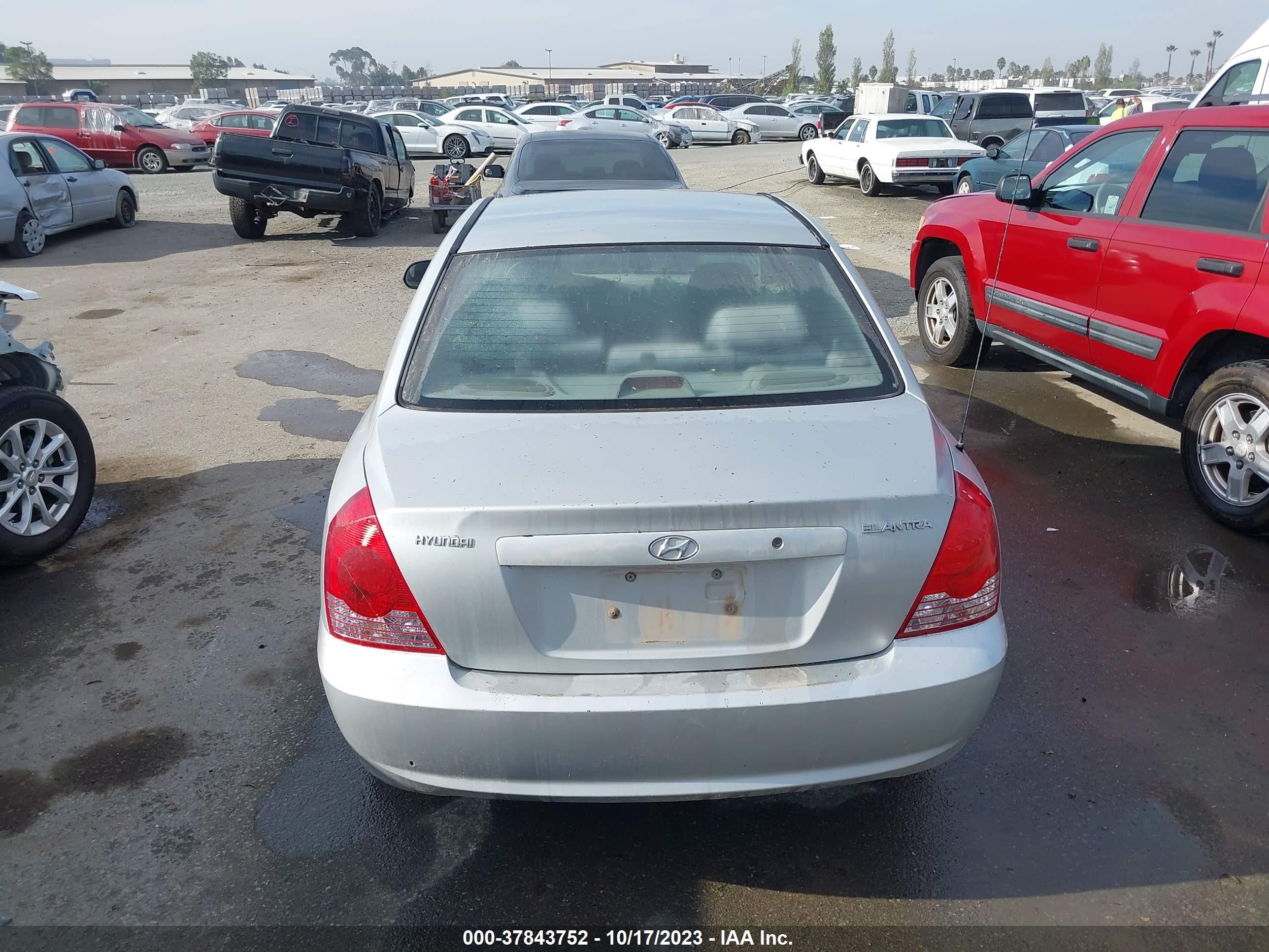 Photo 11 VIN: KMHDN46D56U367185 - HYUNDAI ELANTRA 