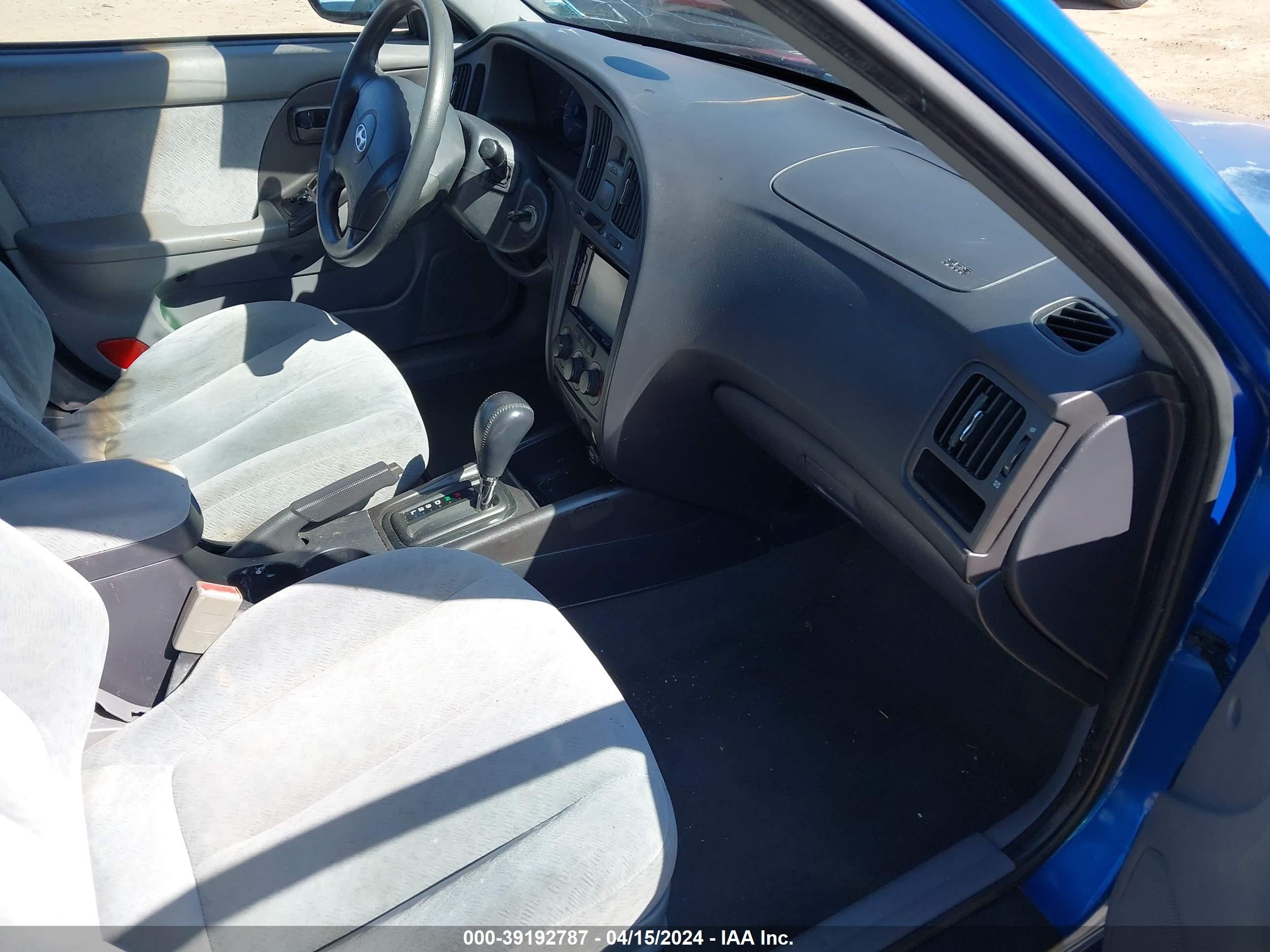 Photo 4 VIN: KMHDN46D65U964683 - HYUNDAI ELANTRA 