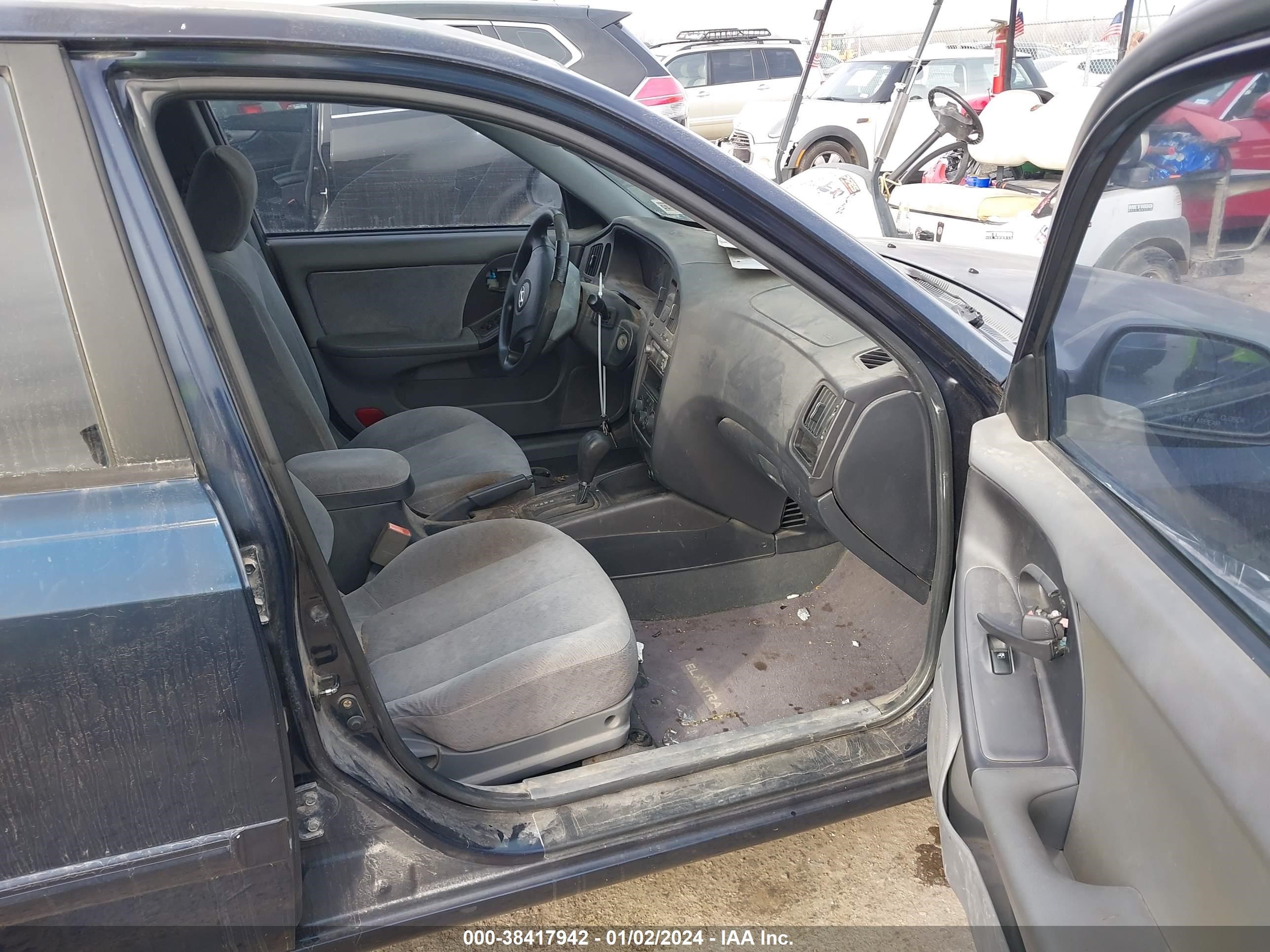 Photo 4 VIN: KMHDN46D95U944945 - HYUNDAI ELANTRA 