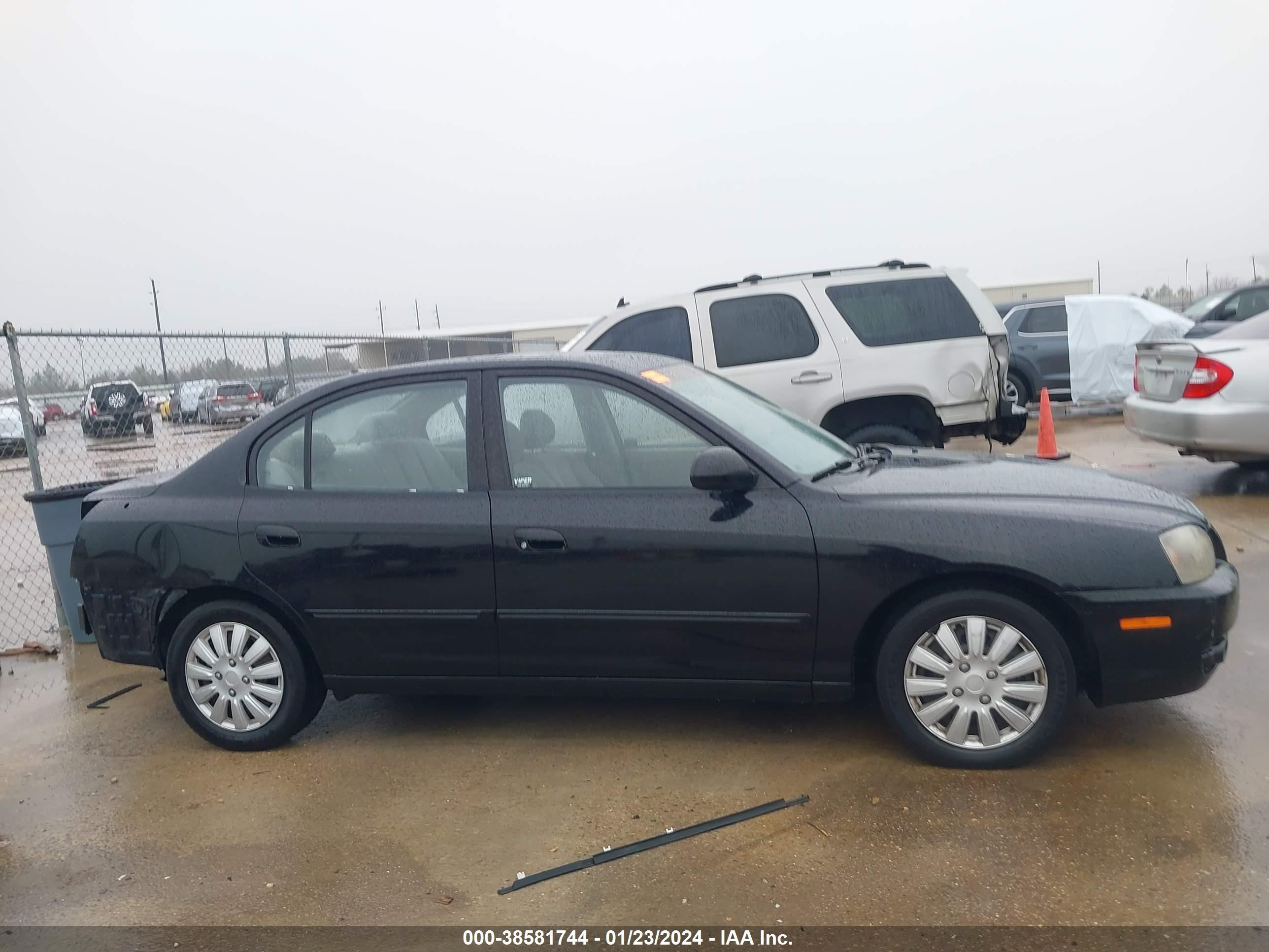 Photo 13 VIN: KMHDN46DX6U271889 - HYUNDAI ELANTRA 