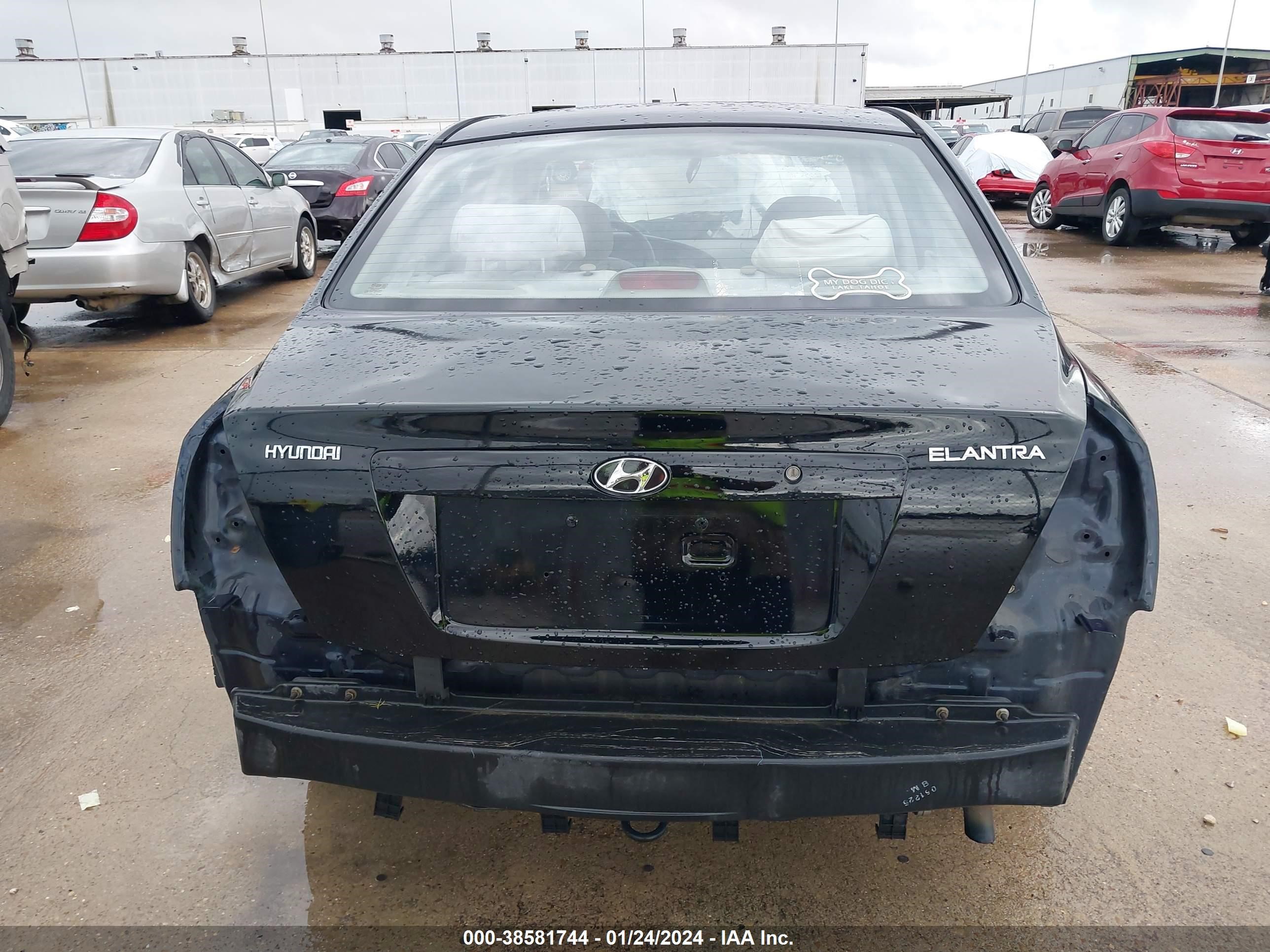 Photo 16 VIN: KMHDN46DX6U271889 - HYUNDAI ELANTRA 