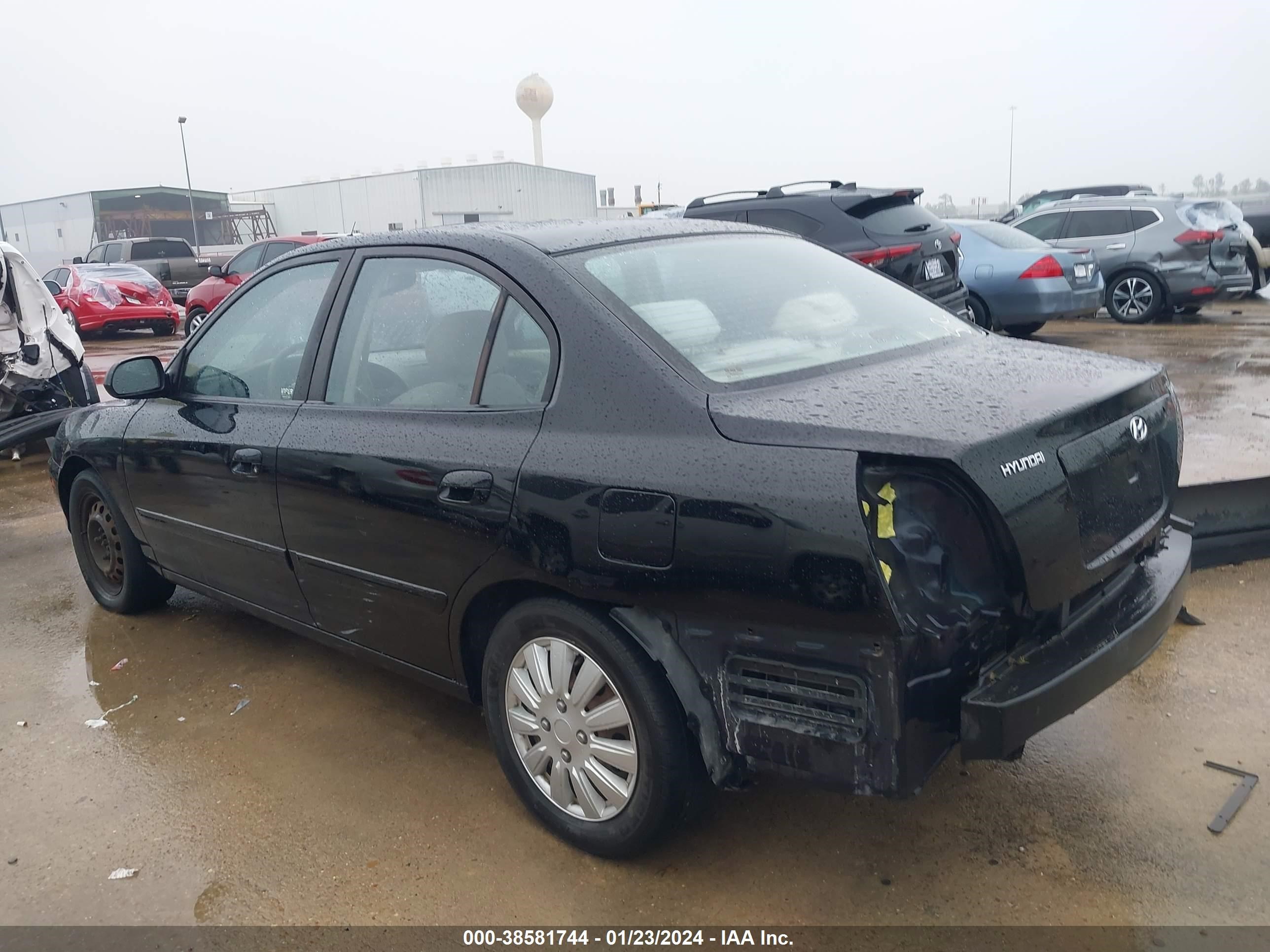 Photo 2 VIN: KMHDN46DX6U271889 - HYUNDAI ELANTRA 