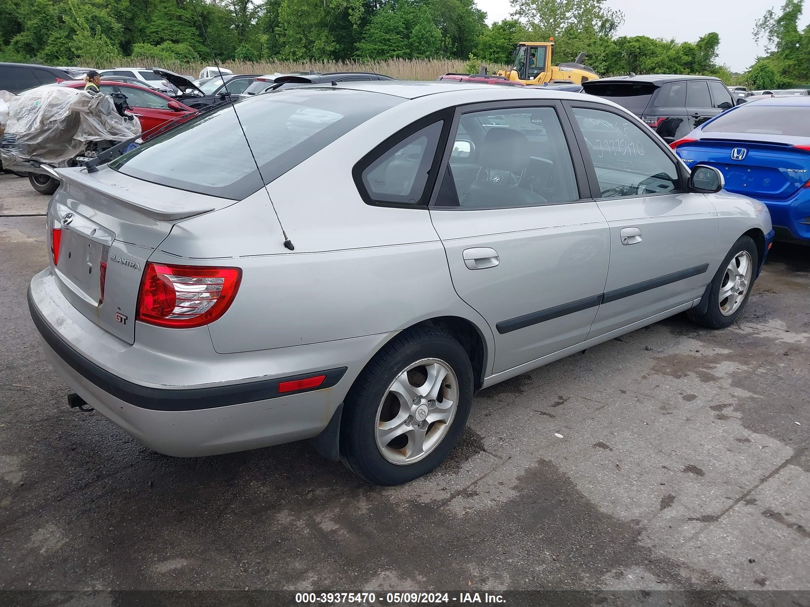 Photo 3 VIN: KMHDN56D16U189426 - HYUNDAI ELANTRA 