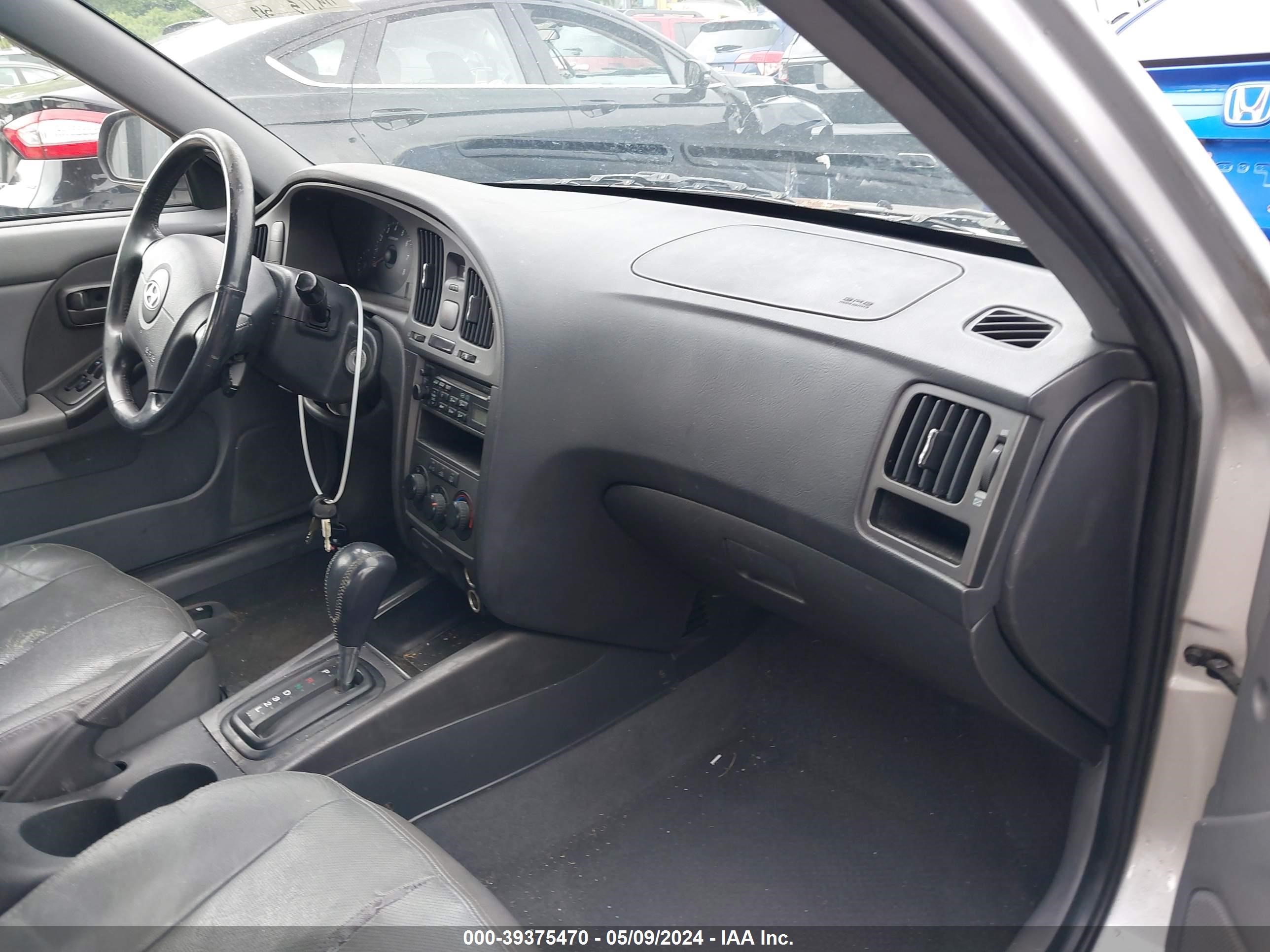 Photo 4 VIN: KMHDN56D16U189426 - HYUNDAI ELANTRA 