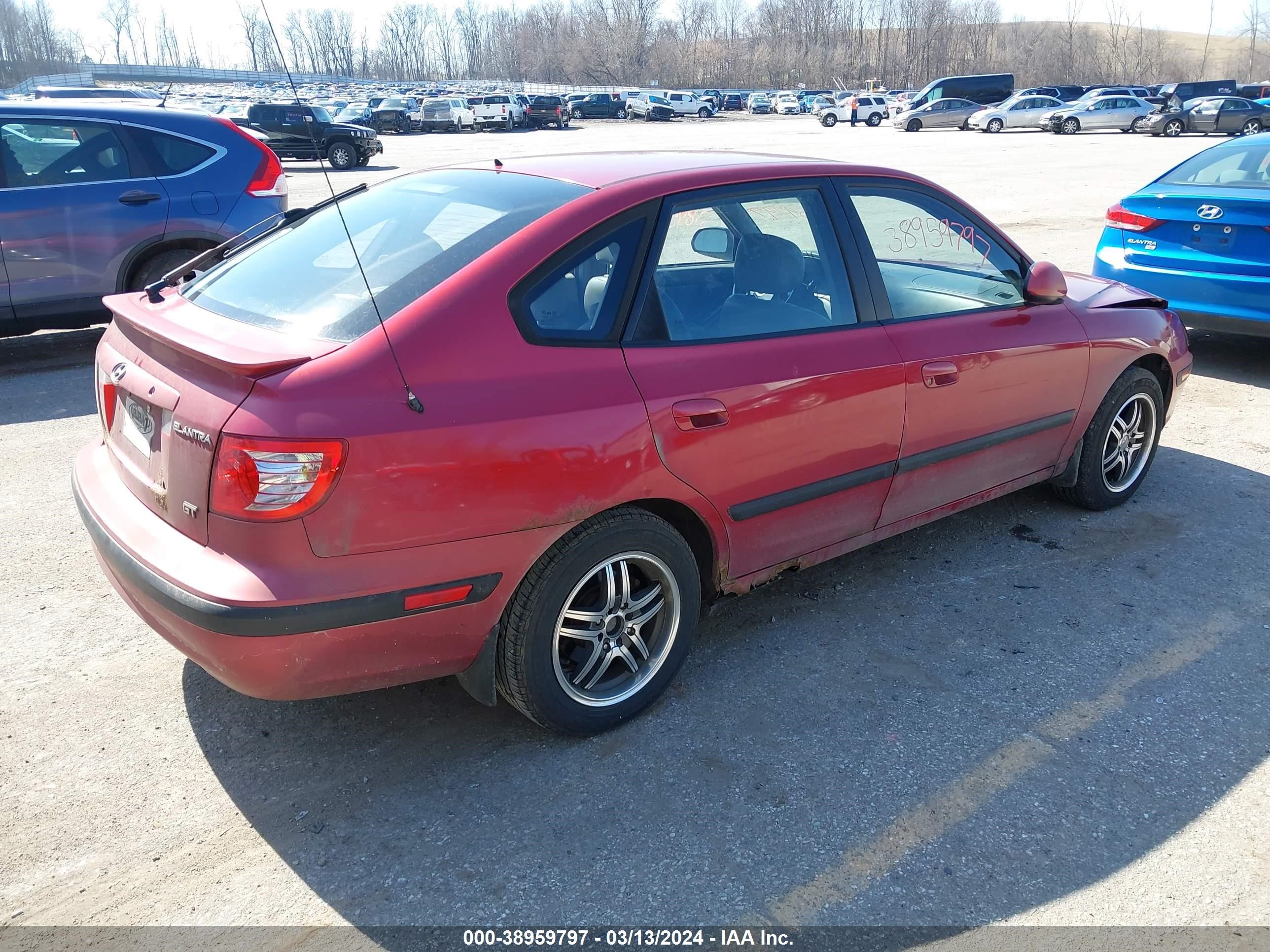 Photo 3 VIN: KMHDN56D44U112367 - HYUNDAI ELANTRA 