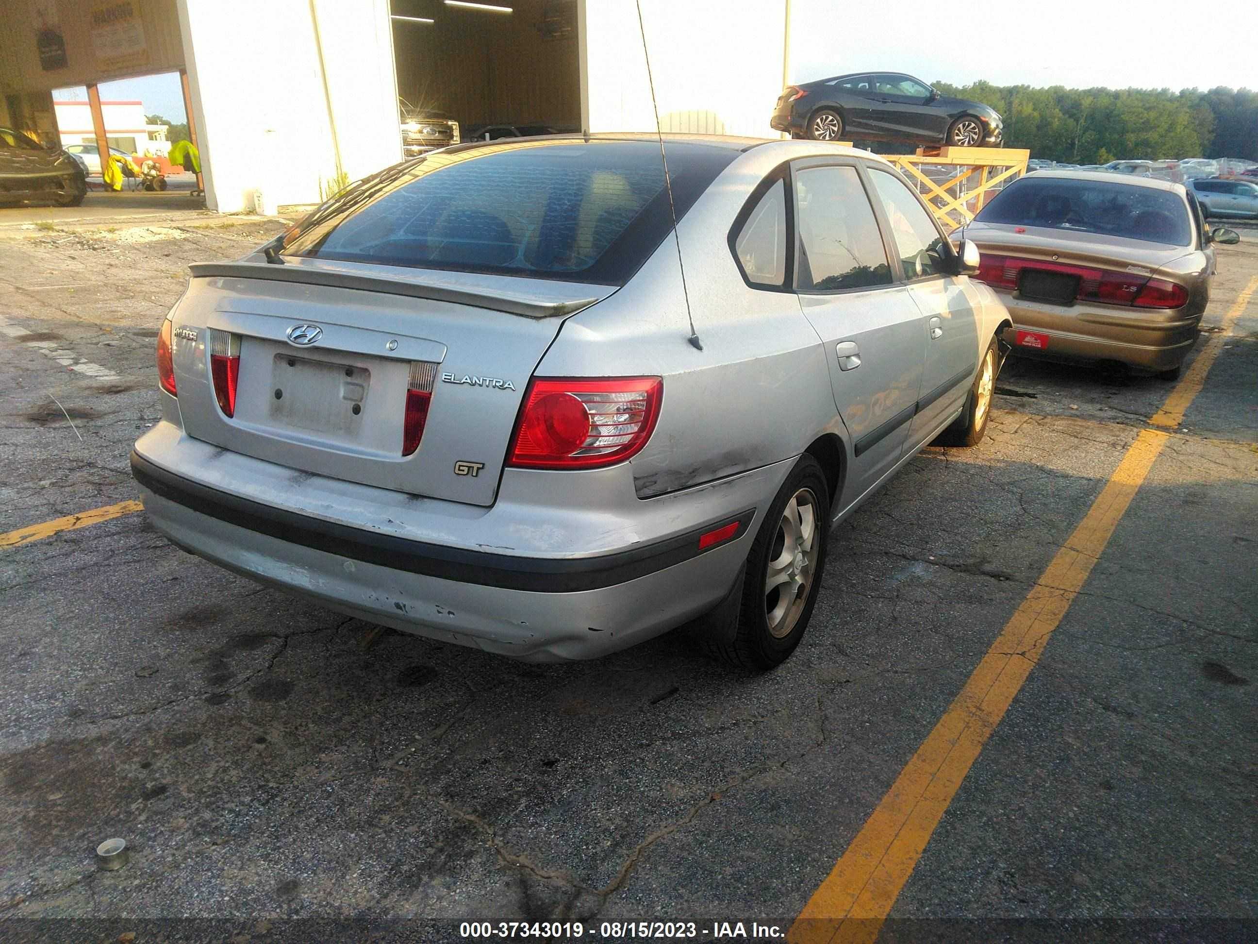 Photo 3 VIN: KMHDN56D46U184480 - HYUNDAI ELANTRA 