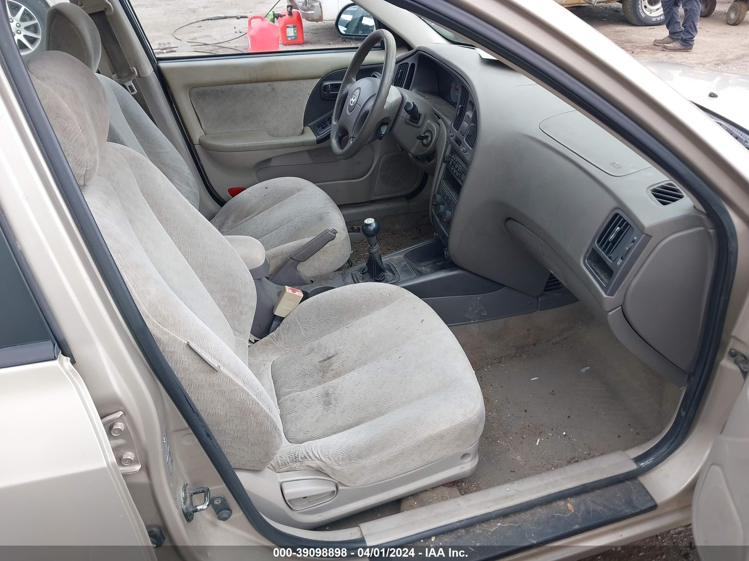 Photo 4 VIN: KMHDN56D86U203189 - HYUNDAI ELANTRA 