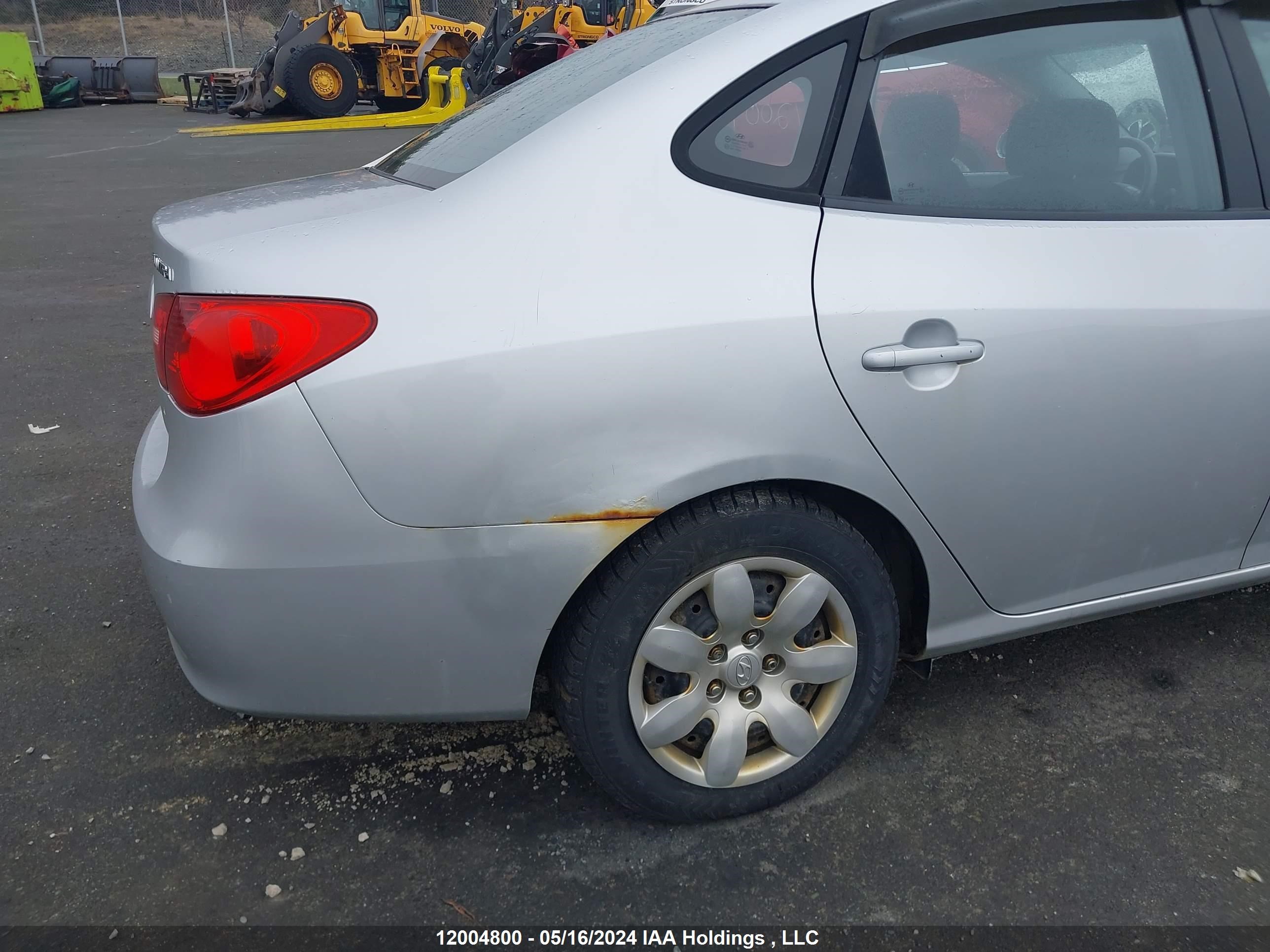 Photo 11 VIN: KMHDT45D38U284414 - HYUNDAI ELANTRA 