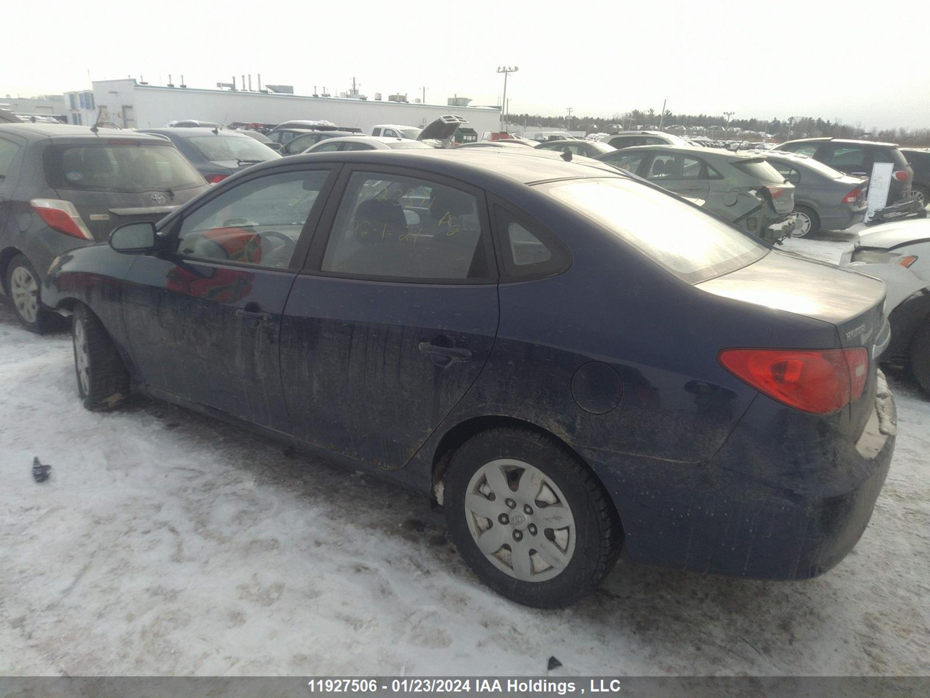 Photo 2 VIN: KMHDT4BD1AU116703 - HYUNDAI ELANTRA 