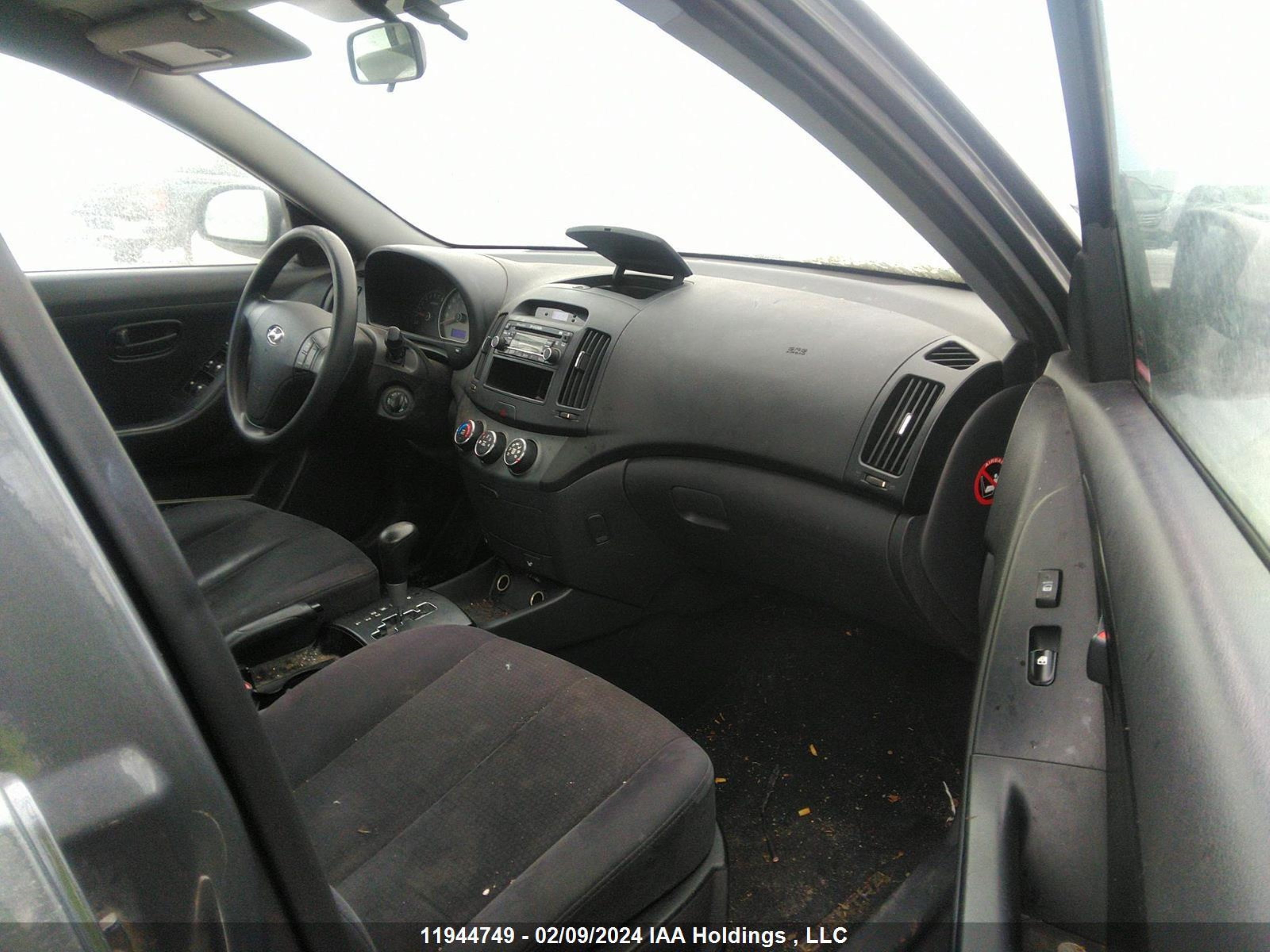 Photo 4 VIN: KMHDU45D08U277093 - HYUNDAI ELANTRA 