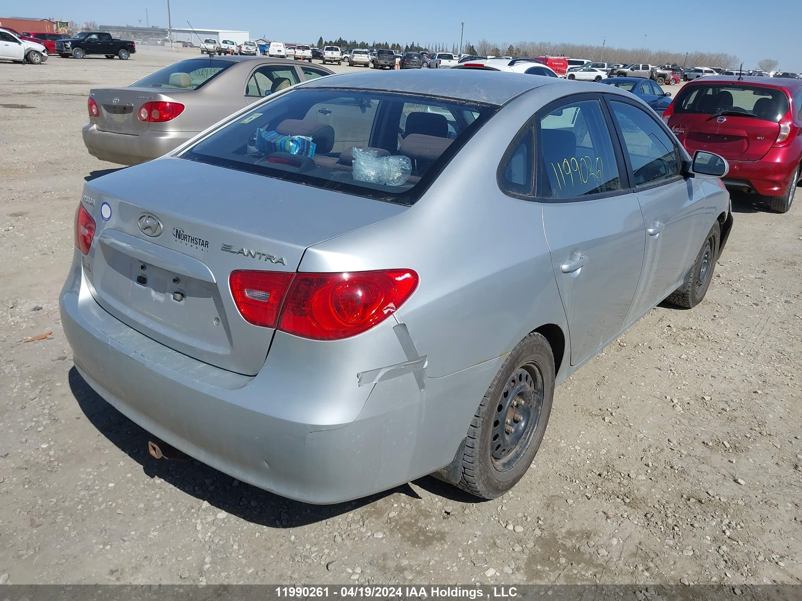 Photo 3 VIN: KMHDU45D59U739052 - HYUNDAI ELANTRA 