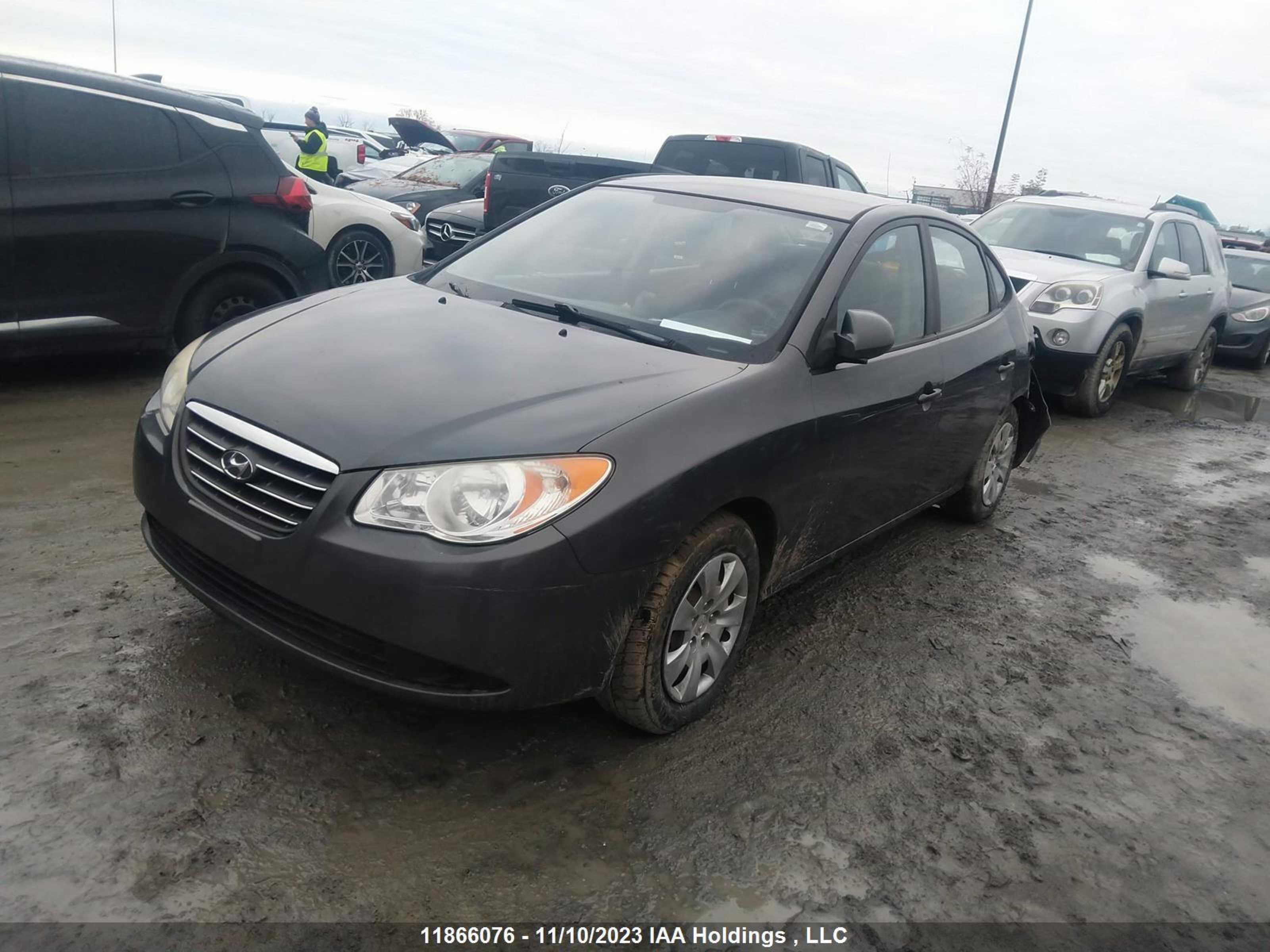 Photo 1 VIN: KMHDU45DX9U742061 - HYUNDAI ELANTRA 