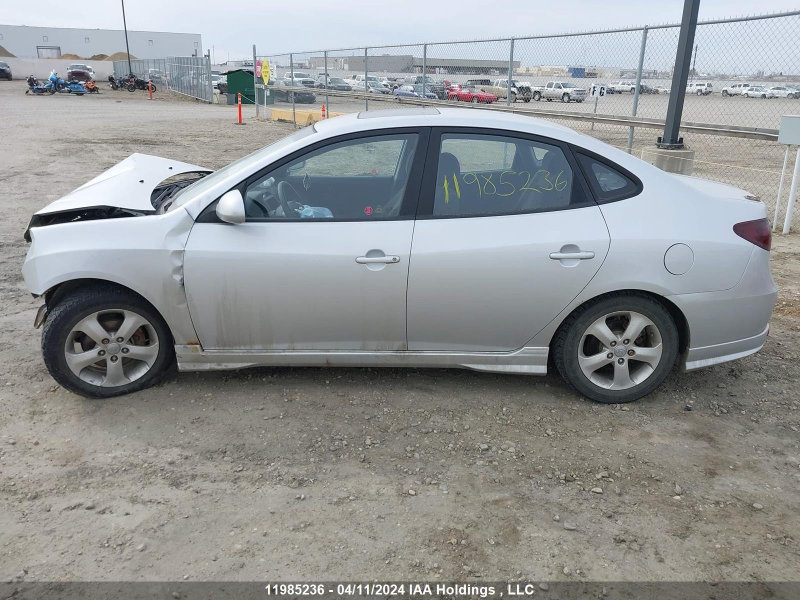 Photo 13 VIN: KMHDU45DX9U777361 - HYUNDAI ELANTRA 