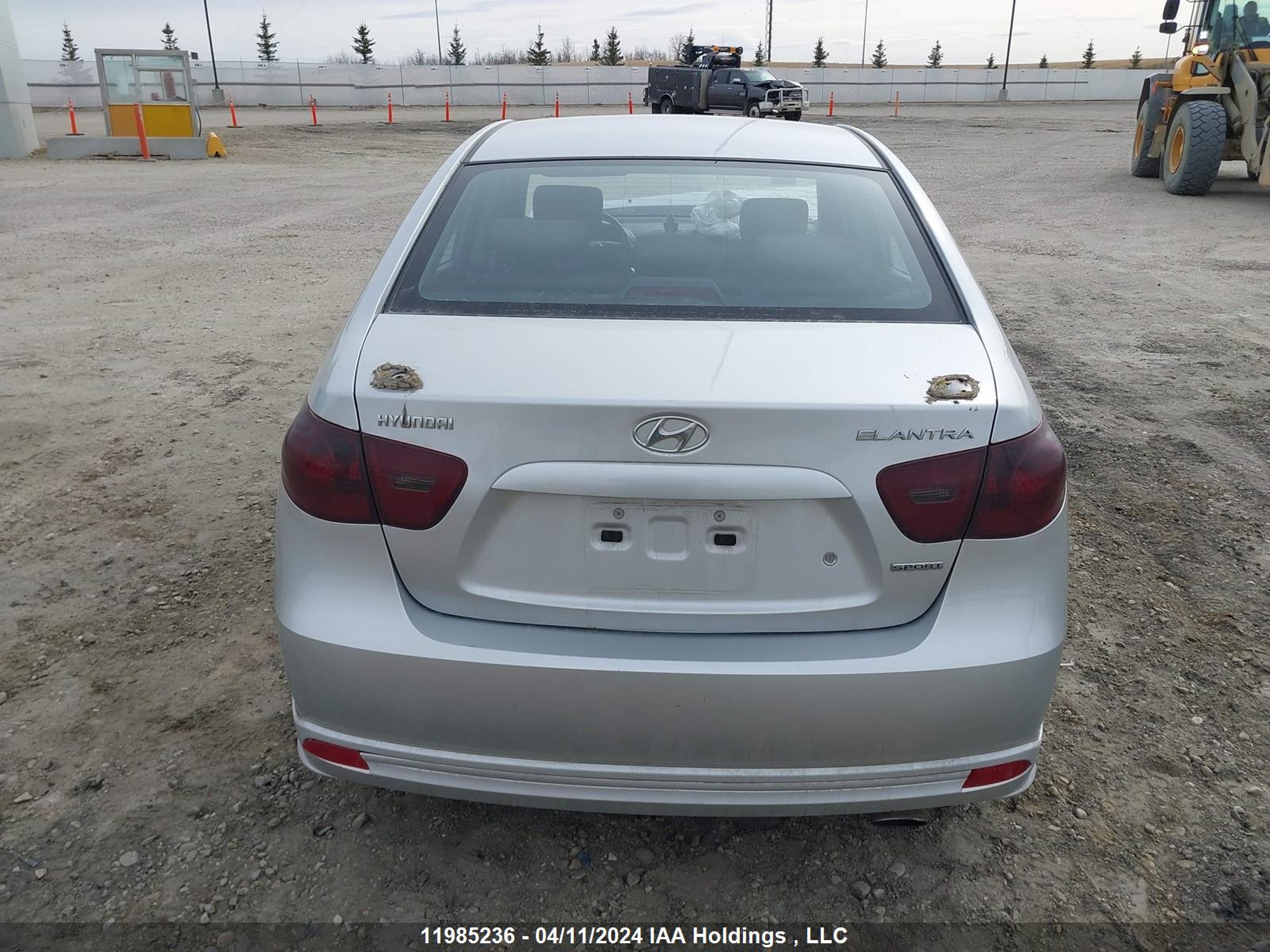 Photo 15 VIN: KMHDU45DX9U777361 - HYUNDAI ELANTRA 