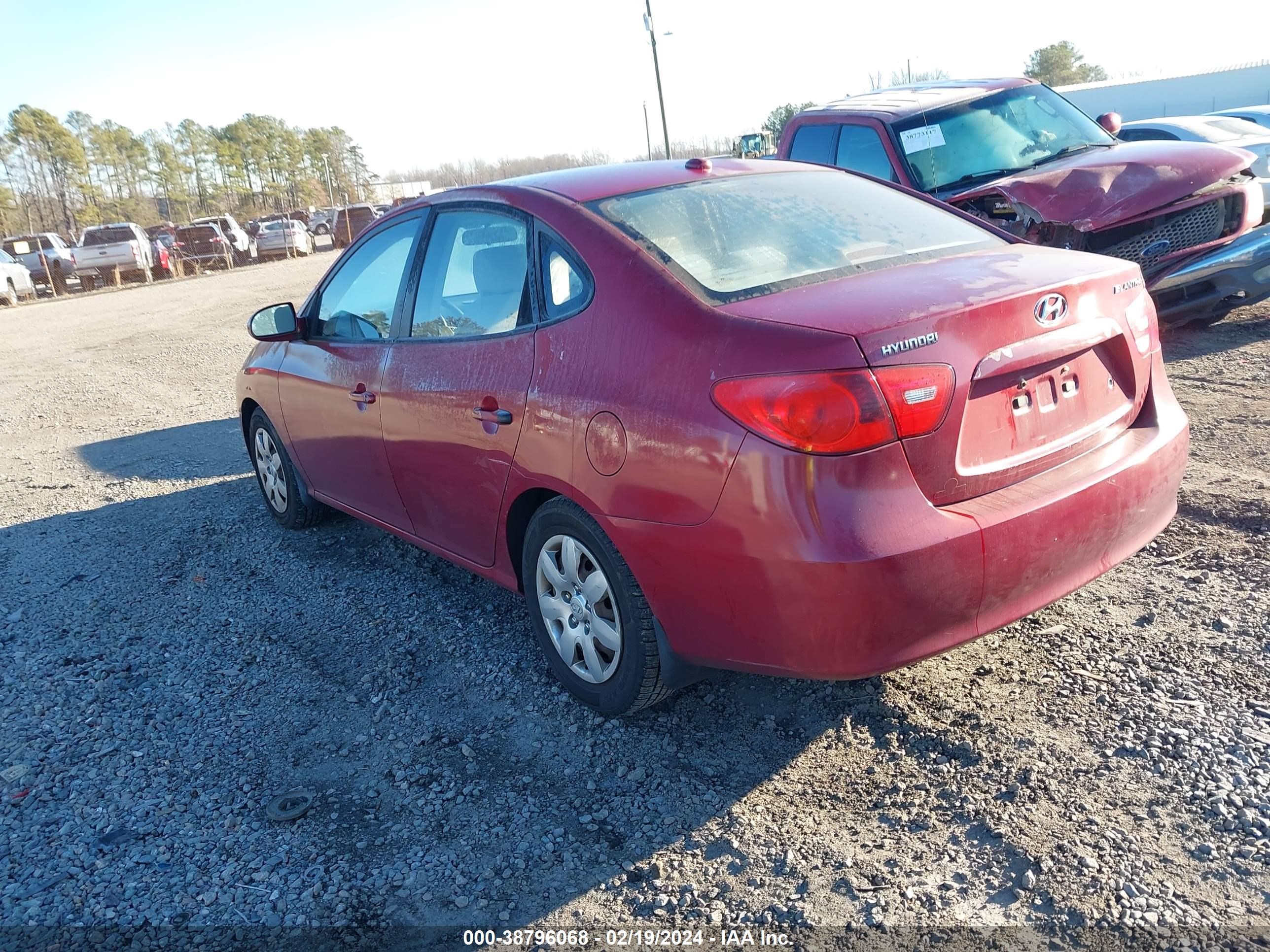 Photo 2 VIN: KMHDU46D07U201063 - HYUNDAI ELANTRA 