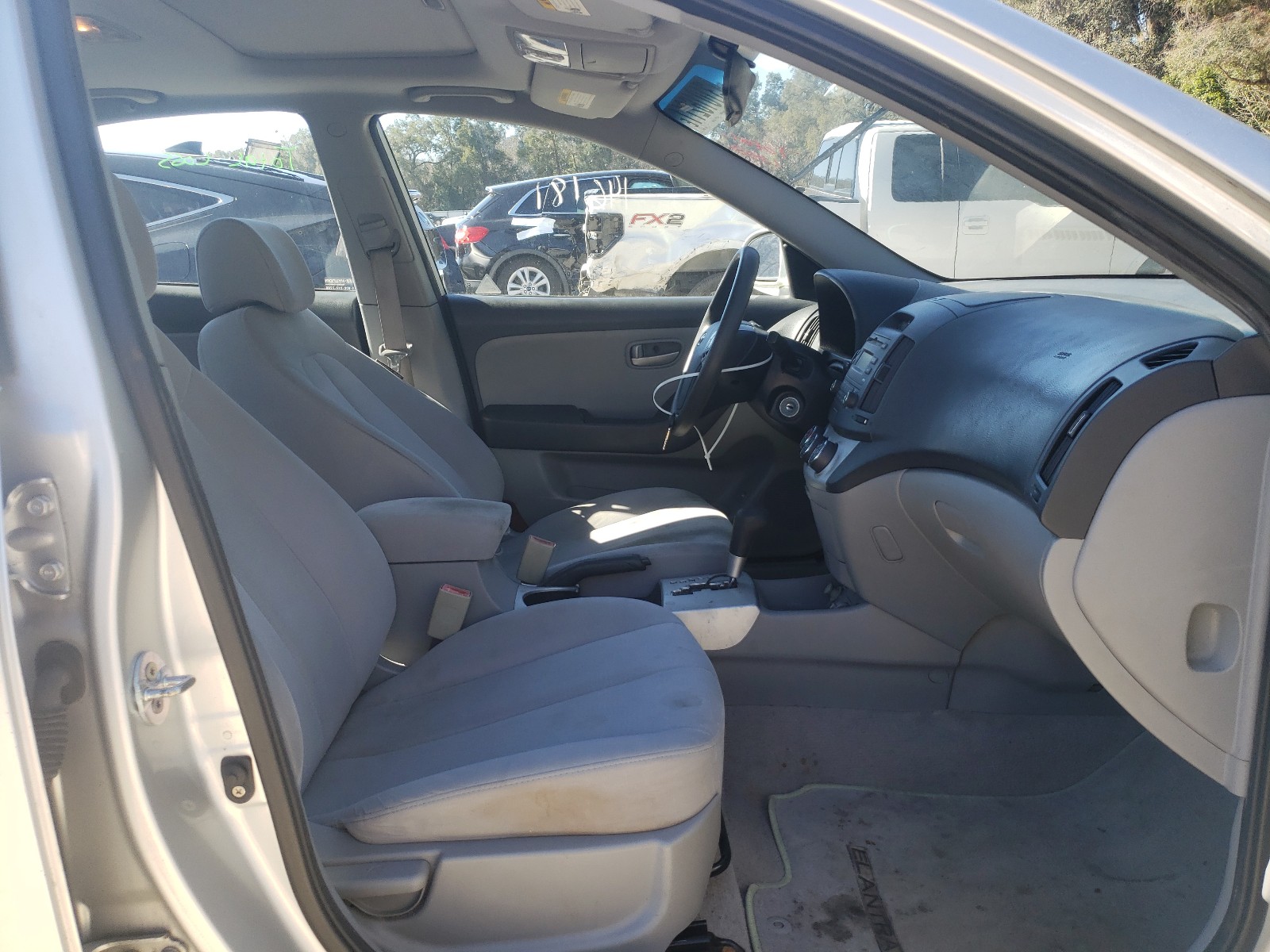 Photo 4 VIN: KMHDU46D07U249176 - HYUNDAI ELANTRA GL 