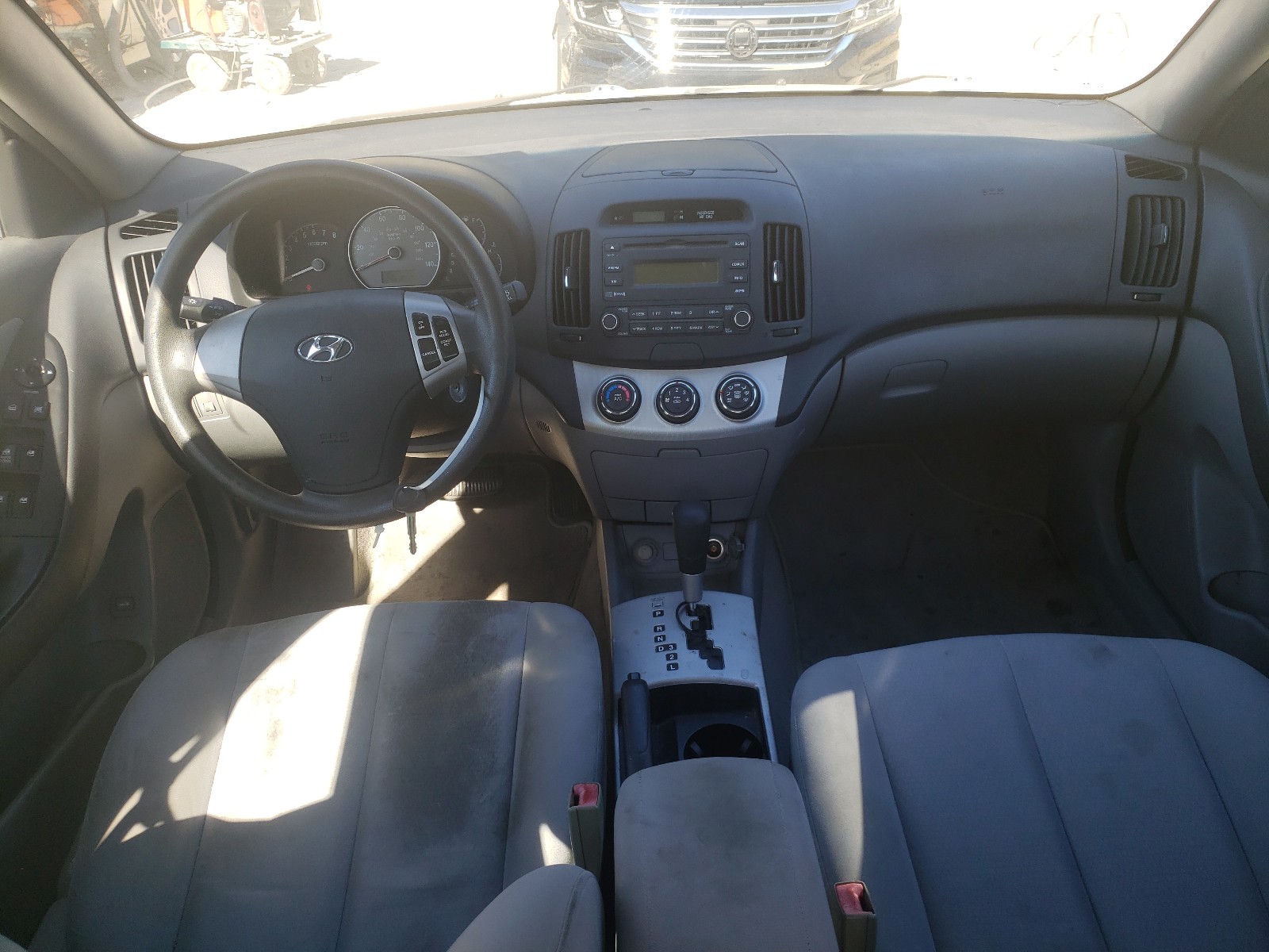 Photo 8 VIN: KMHDU46D07U249176 - HYUNDAI ELANTRA GL 