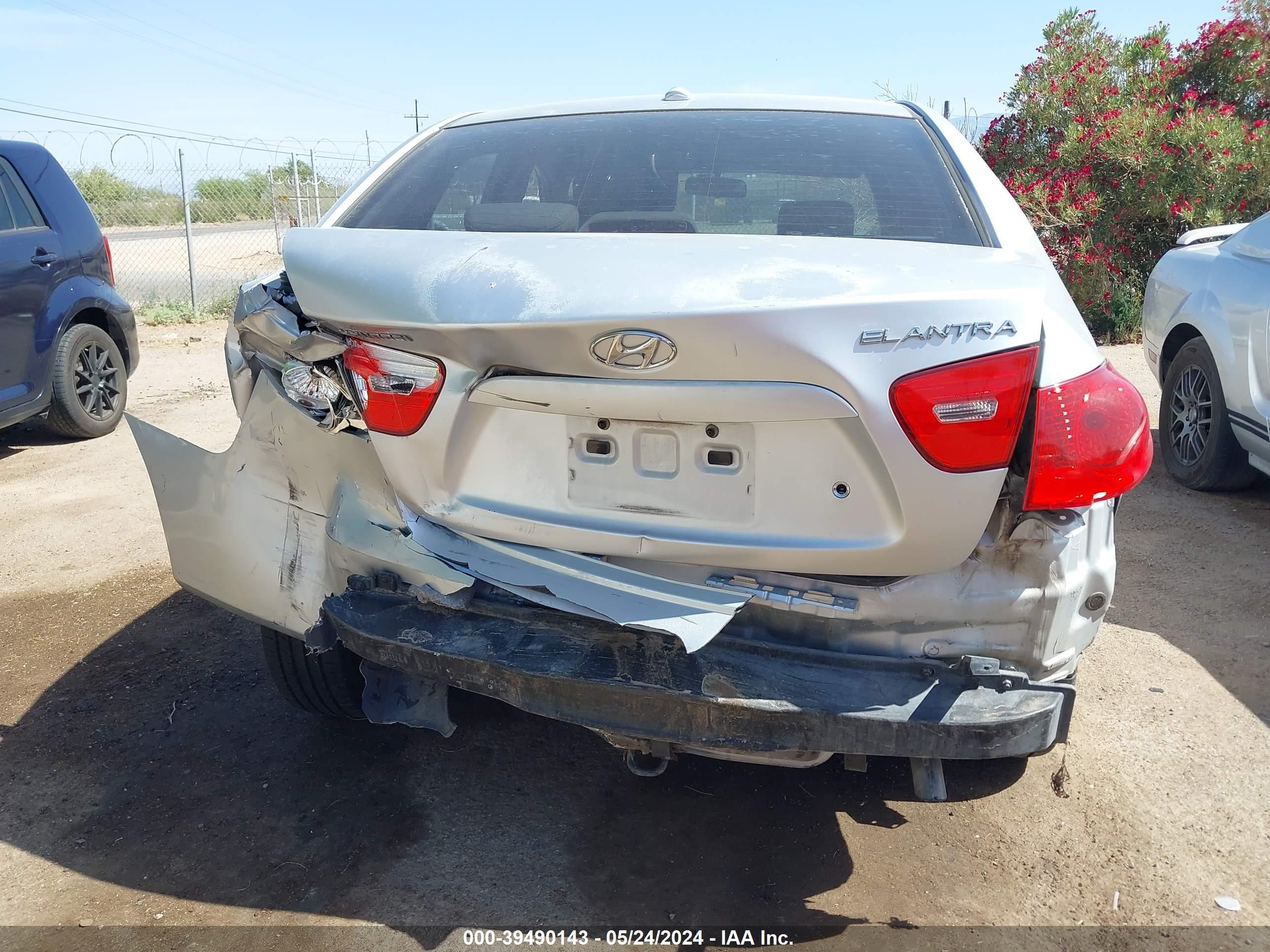 Photo 15 VIN: KMHDU46D08U358089 - HYUNDAI ELANTRA 