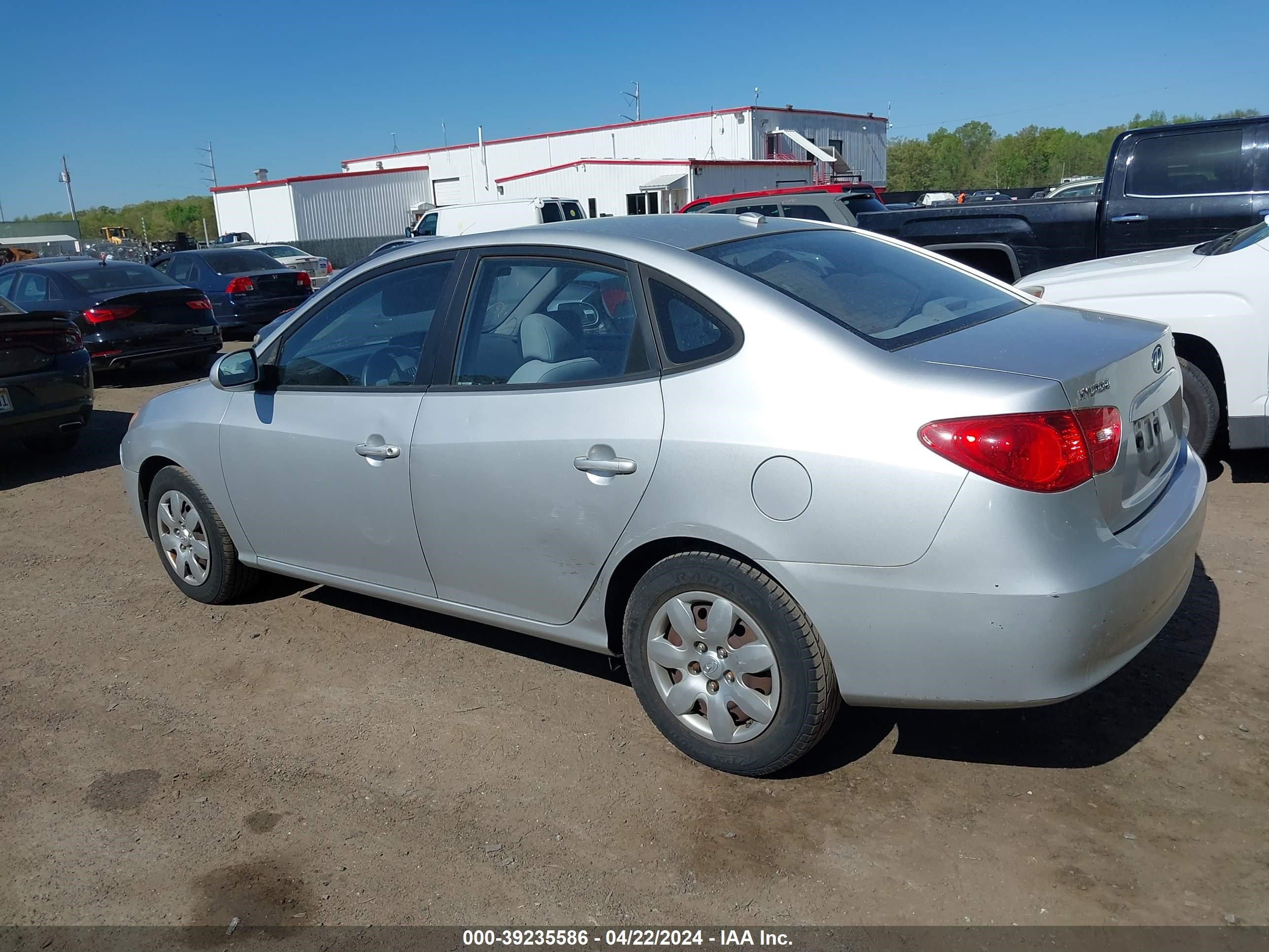 Photo 2 VIN: KMHDU46D08U544120 - HYUNDAI ELANTRA 