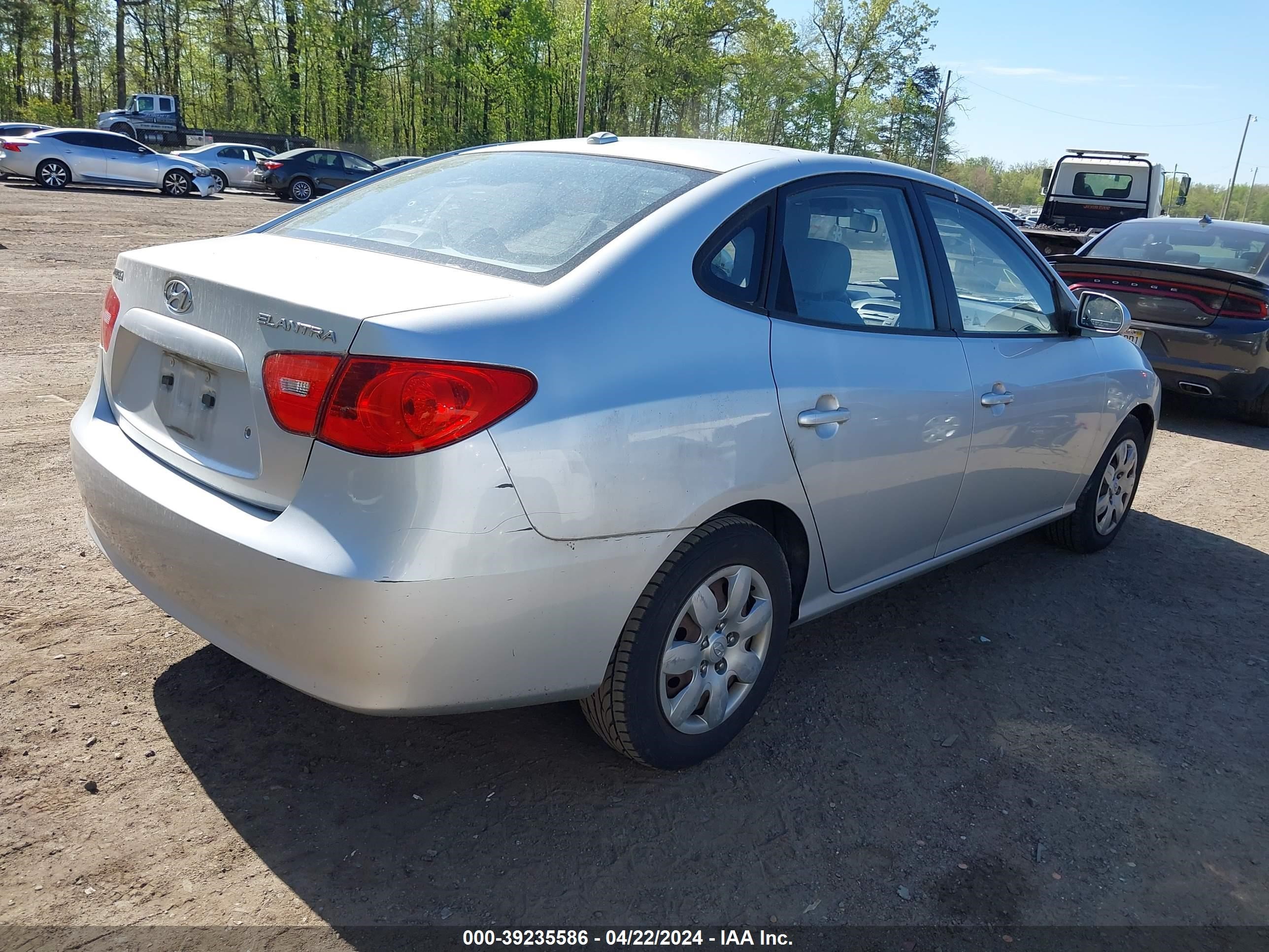 Photo 3 VIN: KMHDU46D08U544120 - HYUNDAI ELANTRA 