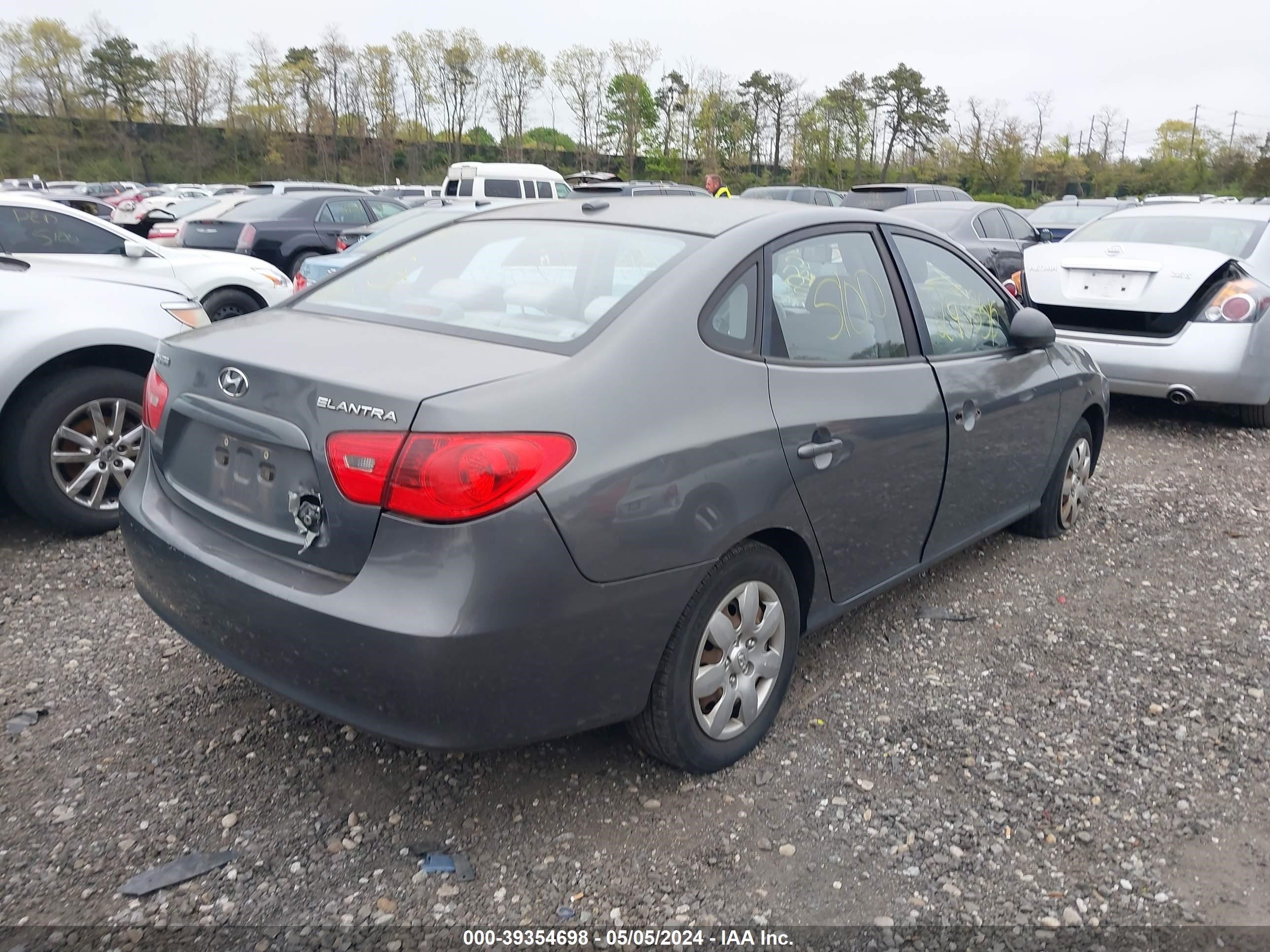 Photo 3 VIN: KMHDU46D08U562911 - HYUNDAI ELANTRA 