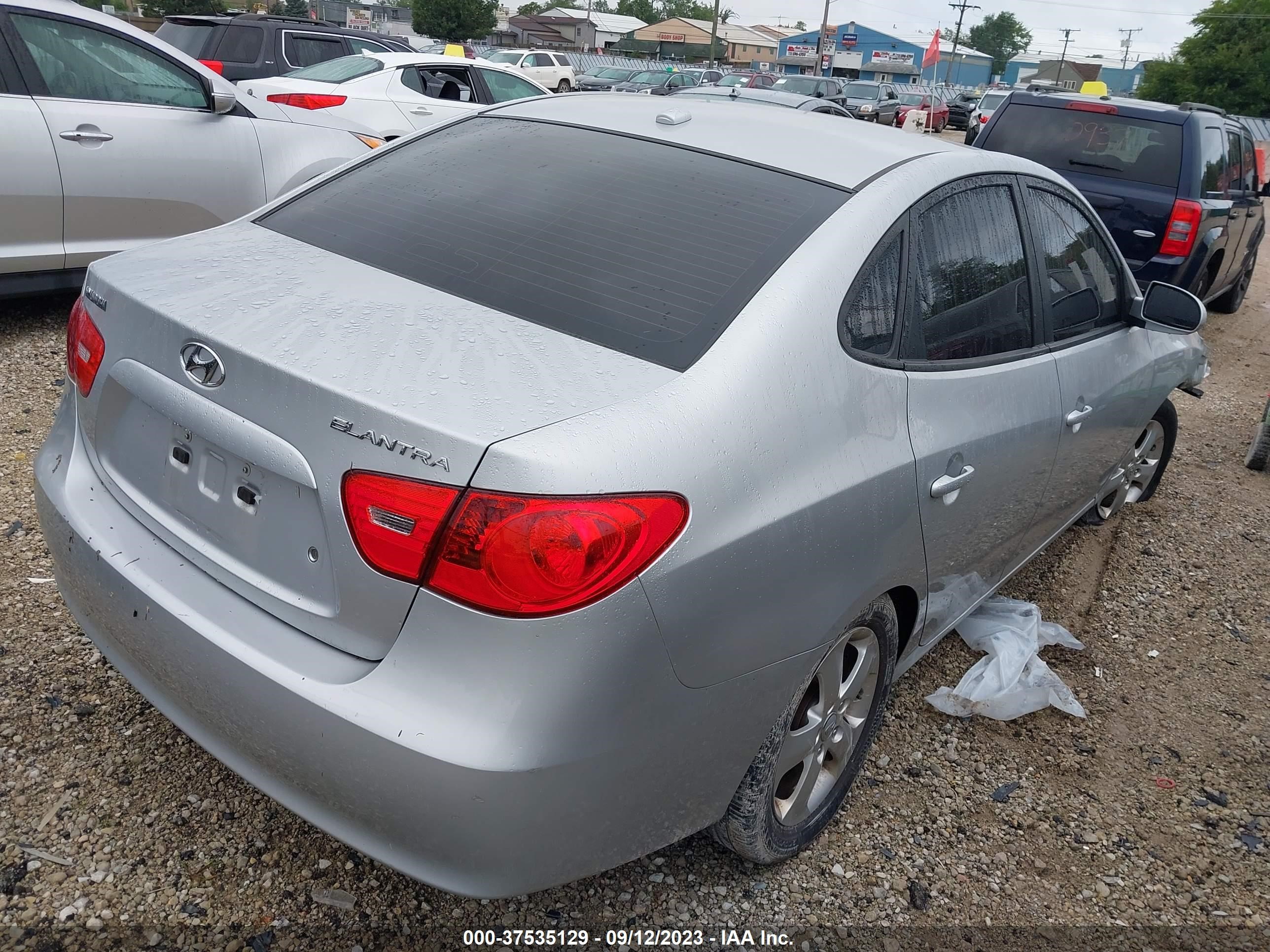 Photo 3 VIN: KMHDU46D08U576274 - HYUNDAI ELANTRA 