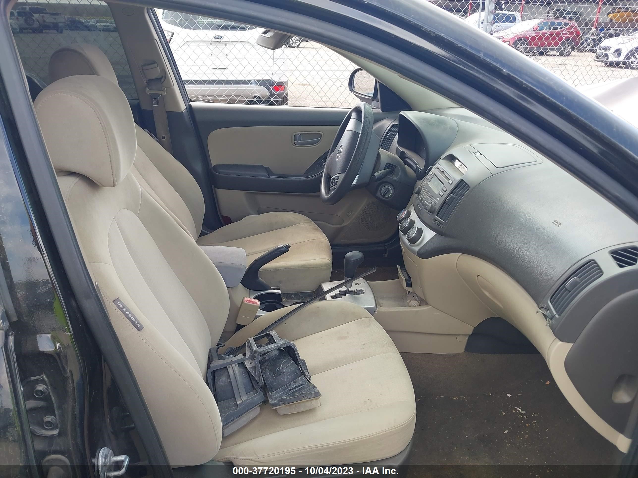 Photo 4 VIN: KMHDU46D09U787119 - HYUNDAI ELANTRA 