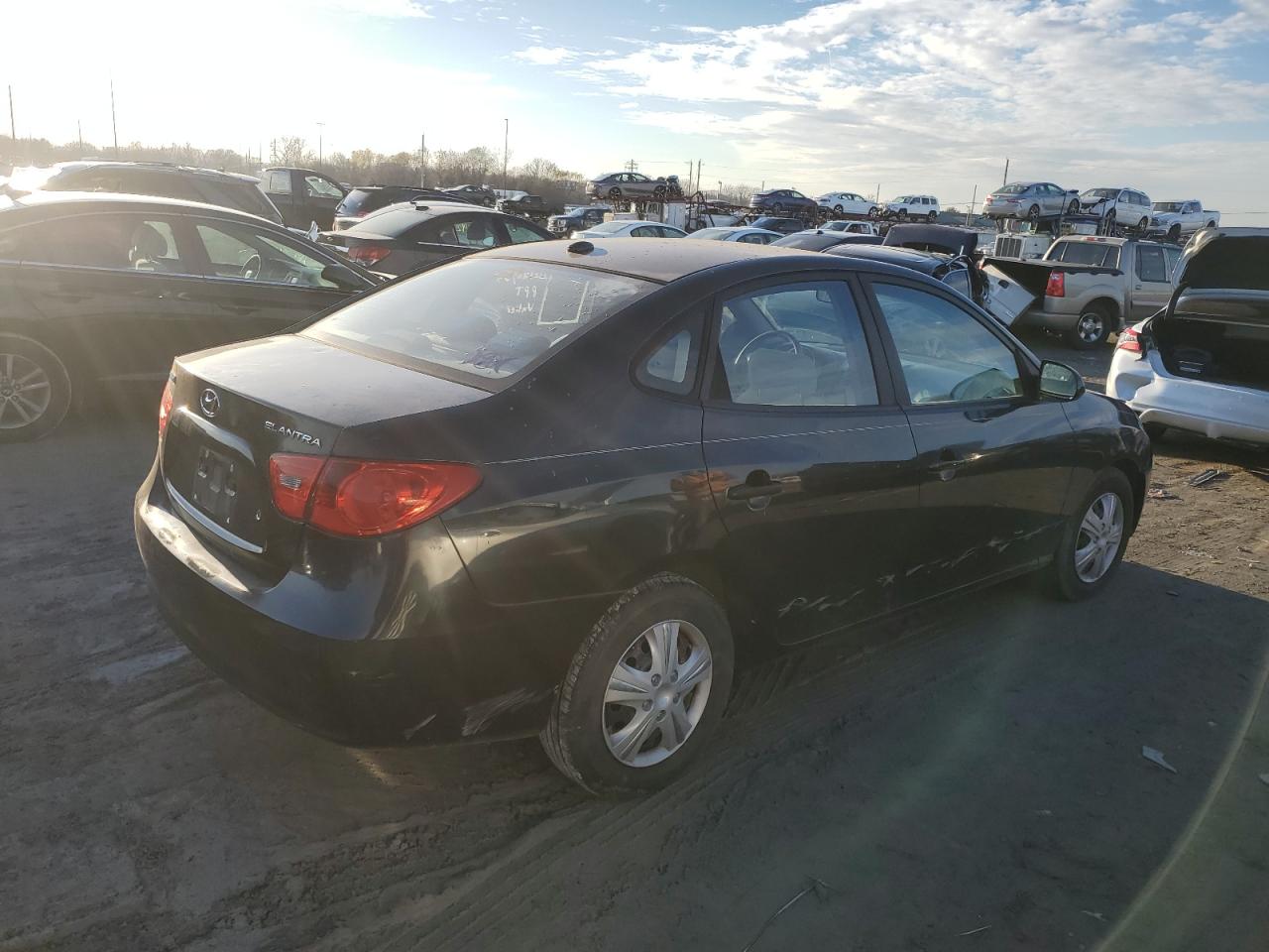 Photo 2 VIN: KMHDU46D18U585680 - HYUNDAI ELANTRA 