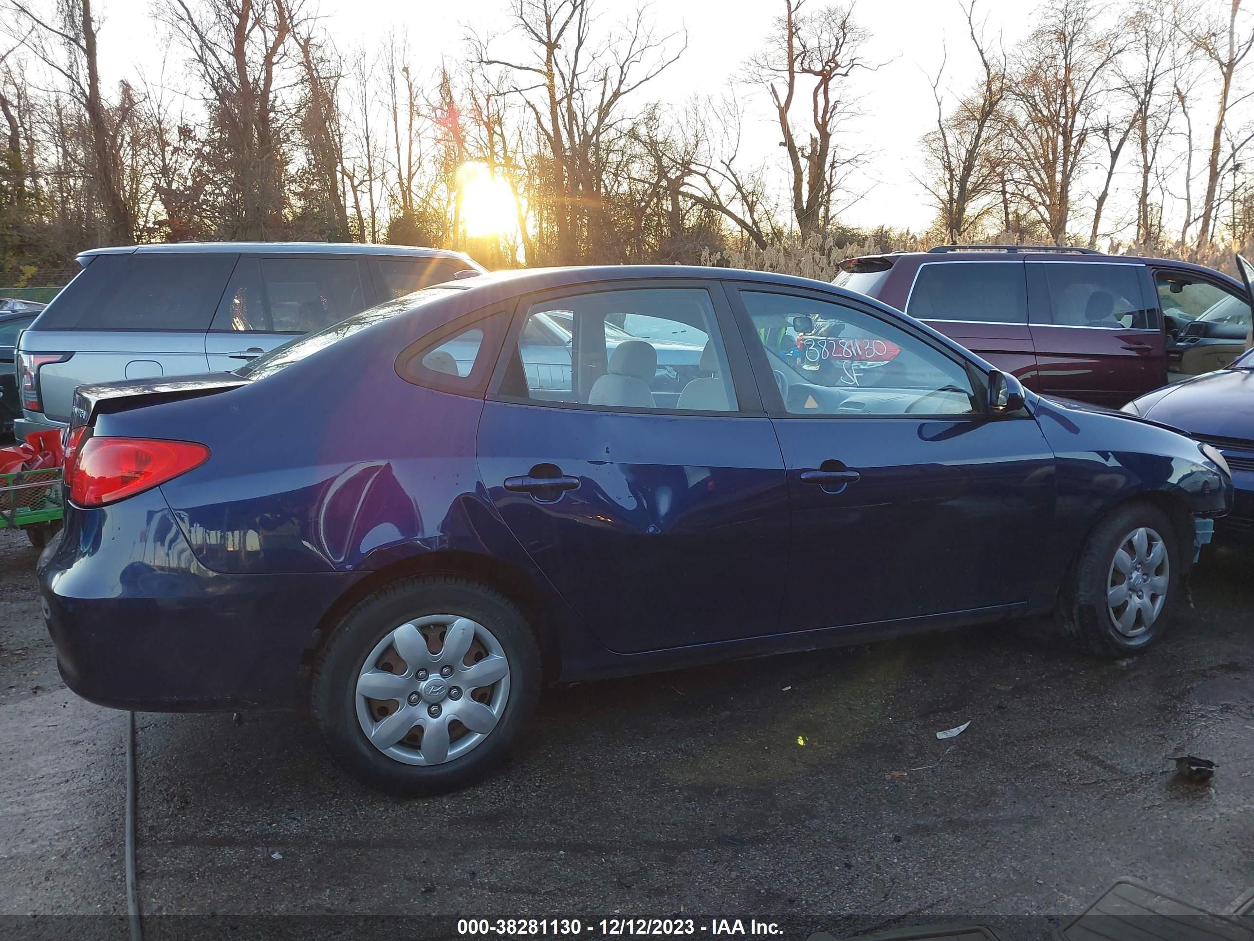 Photo 13 VIN: KMHDU46D19U615925 - HYUNDAI ELANTRA 