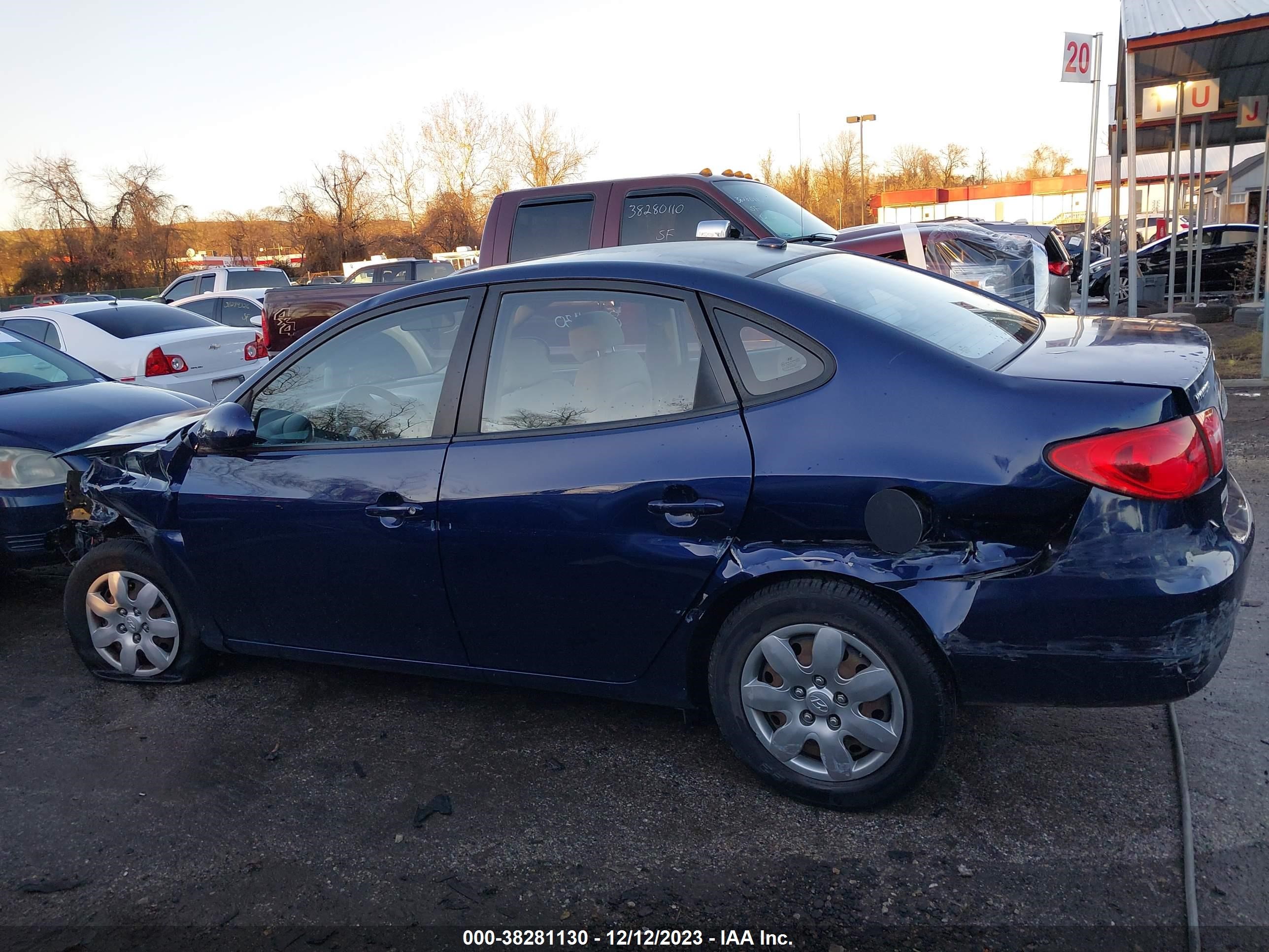 Photo 14 VIN: KMHDU46D19U615925 - HYUNDAI ELANTRA 