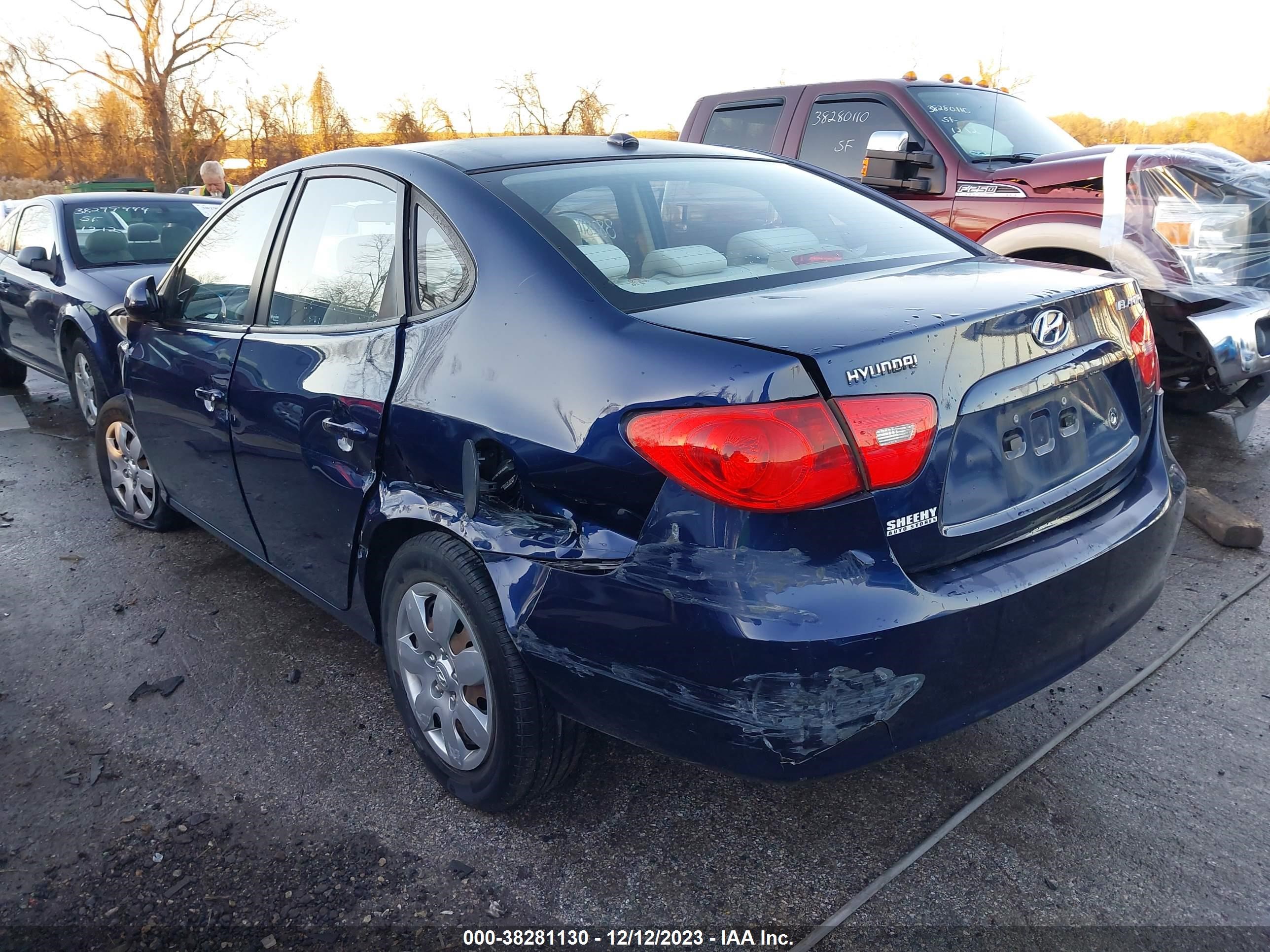 Photo 2 VIN: KMHDU46D19U615925 - HYUNDAI ELANTRA 