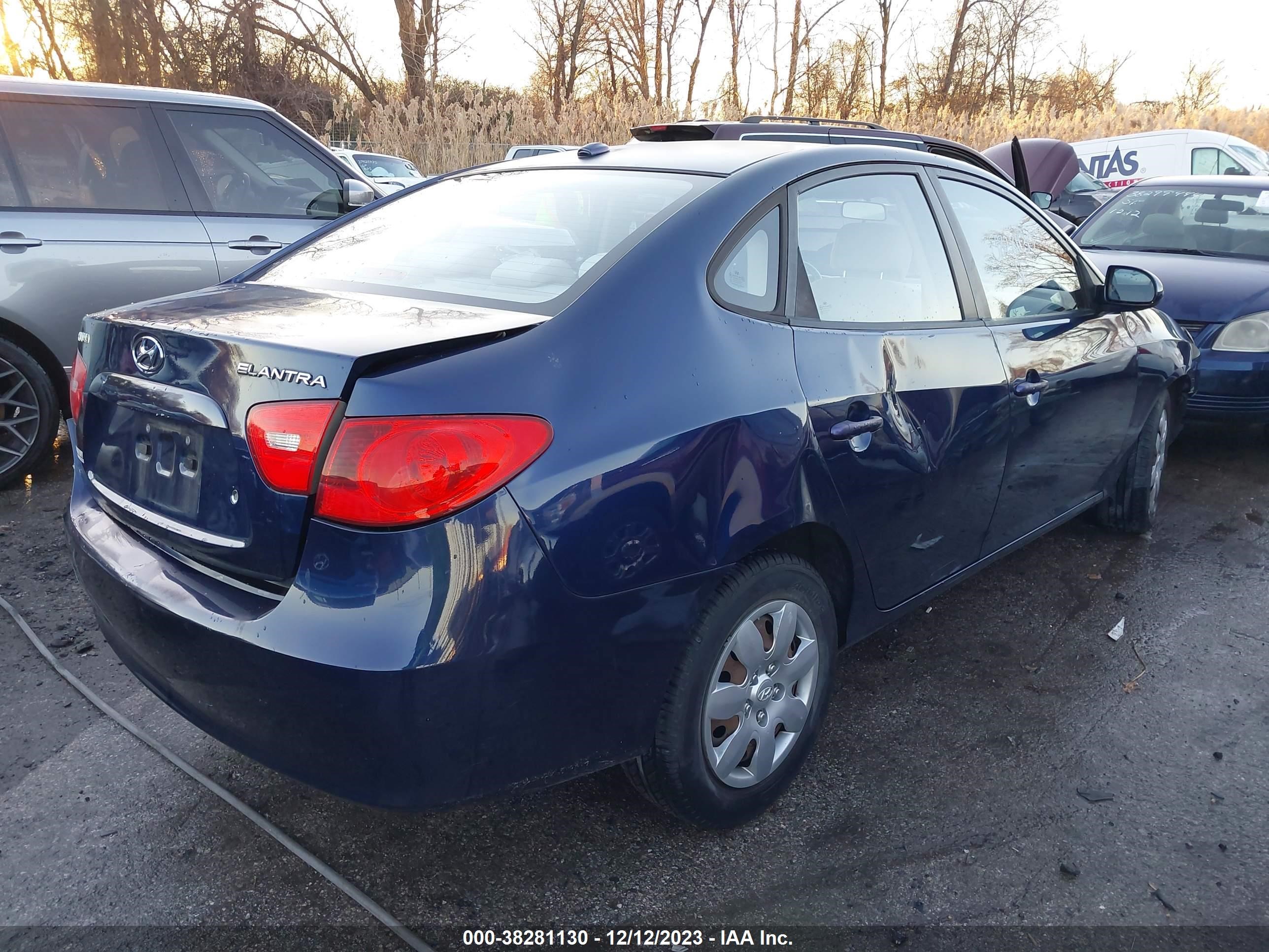 Photo 3 VIN: KMHDU46D19U615925 - HYUNDAI ELANTRA 