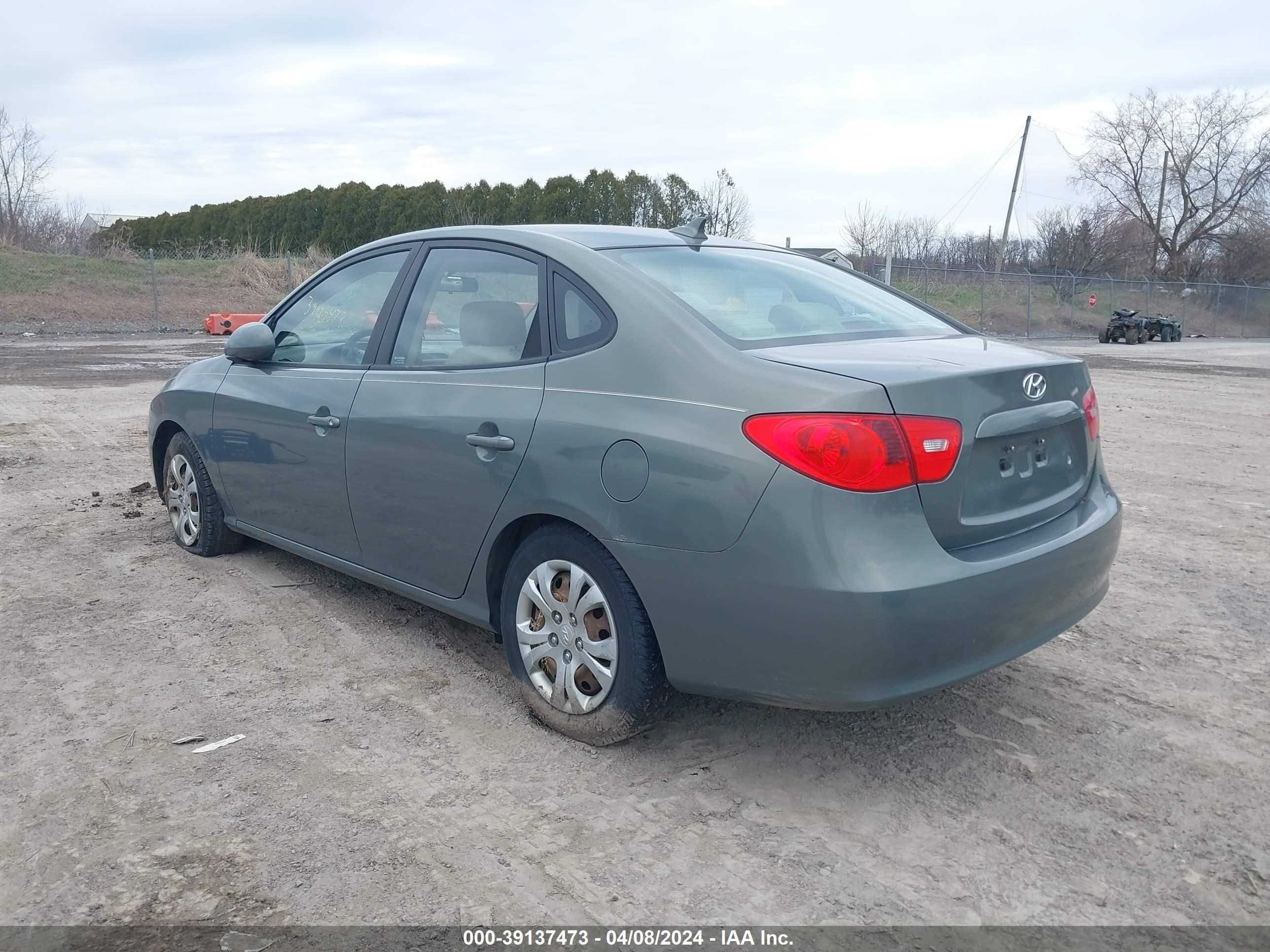 Photo 2 VIN: KMHDU46D19U751925 - HYUNDAI ELANTRA 