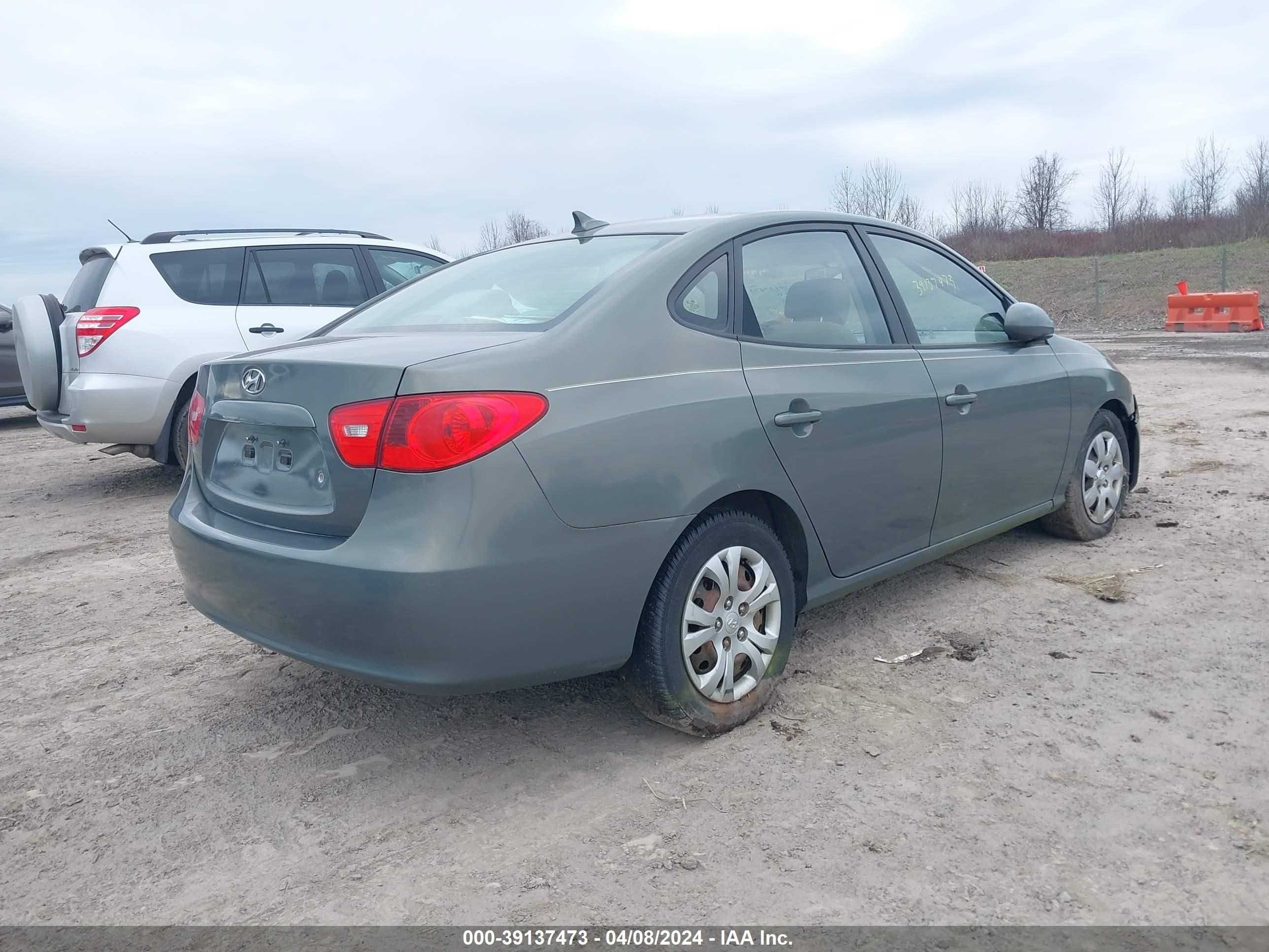 Photo 3 VIN: KMHDU46D19U751925 - HYUNDAI ELANTRA 