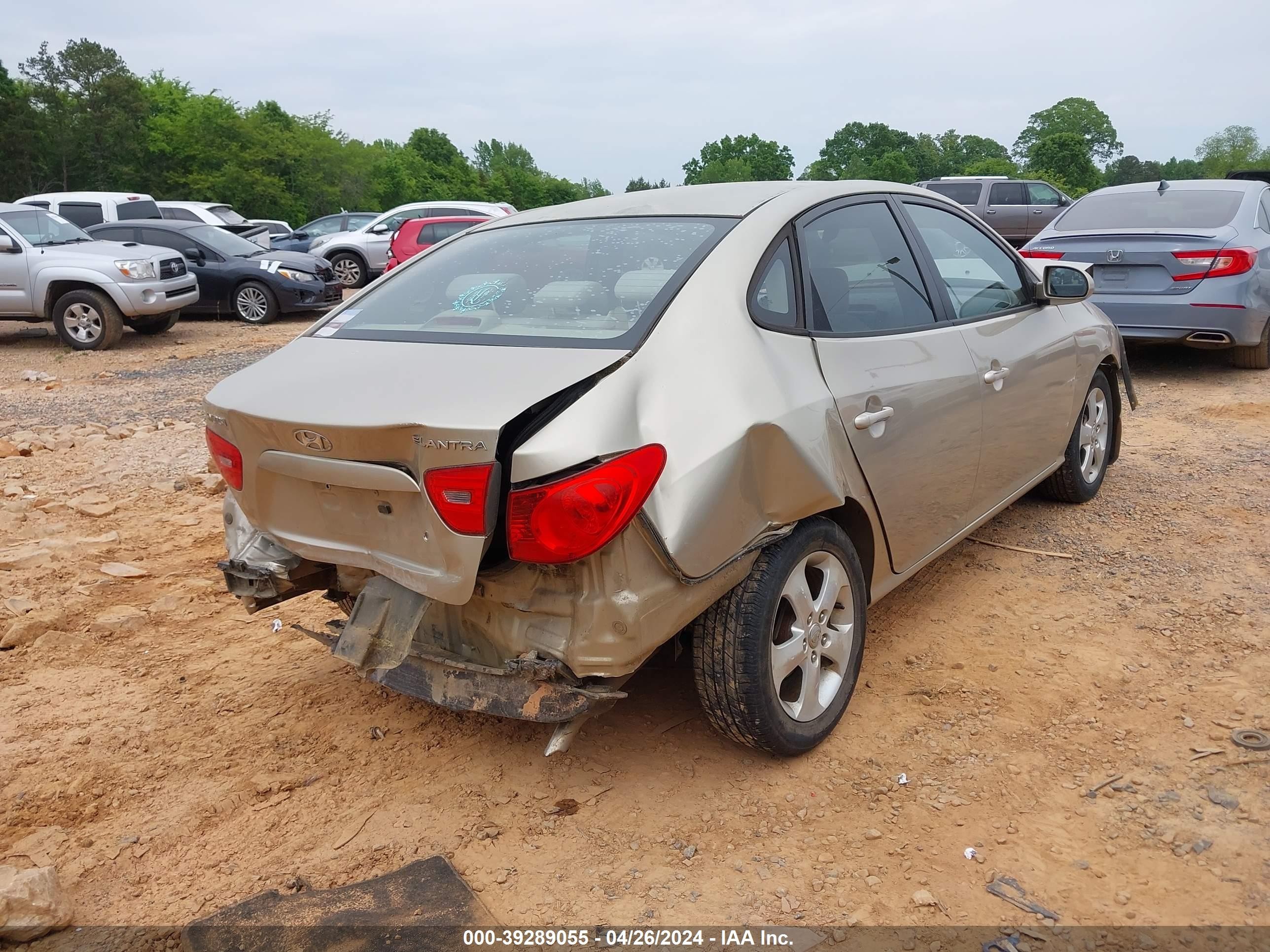 Photo 3 VIN: KMHDU46D27U107654 - HYUNDAI ELANTRA 