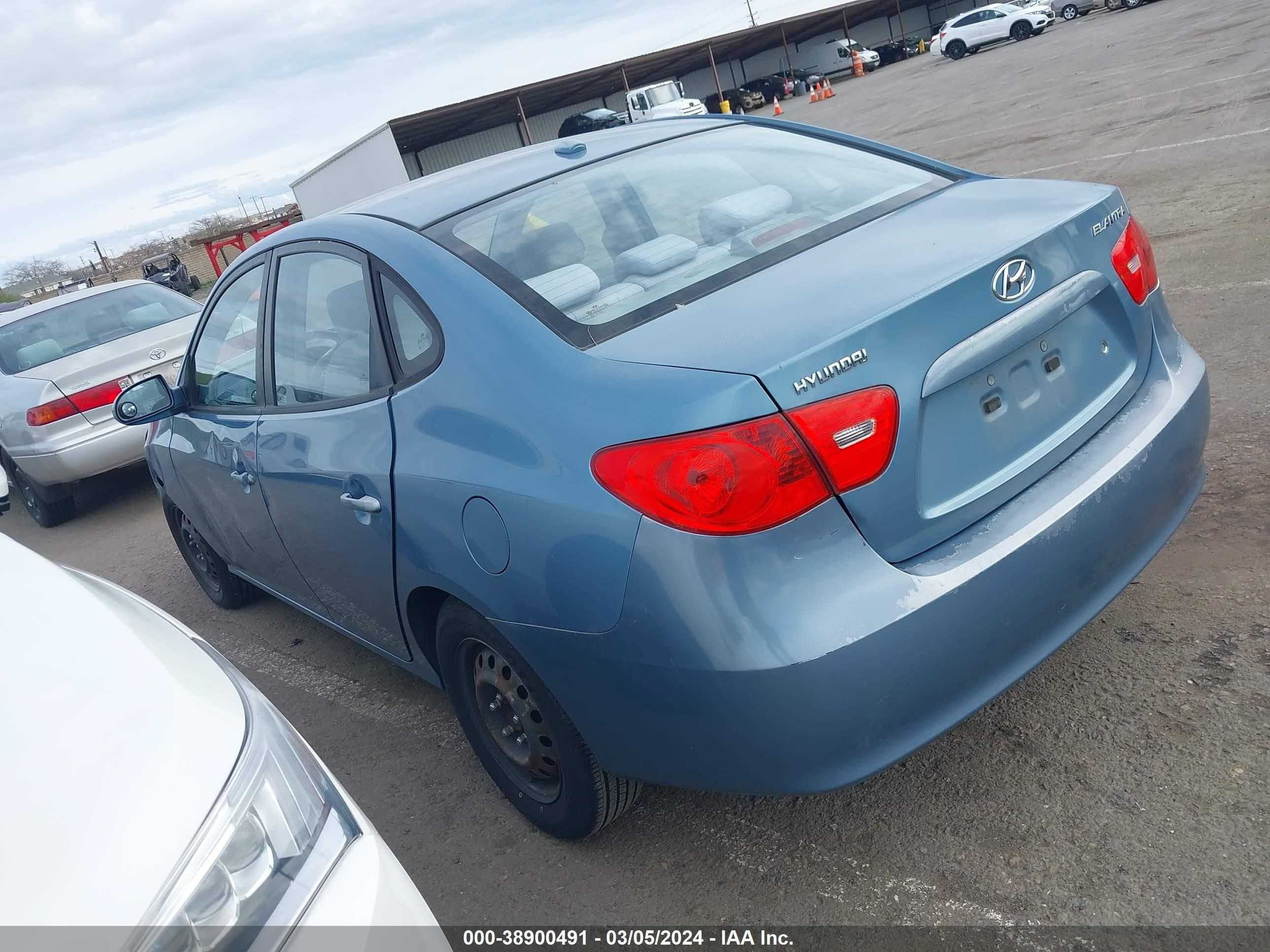 Photo 2 VIN: KMHDU46D27U202036 - HYUNDAI ELANTRA 