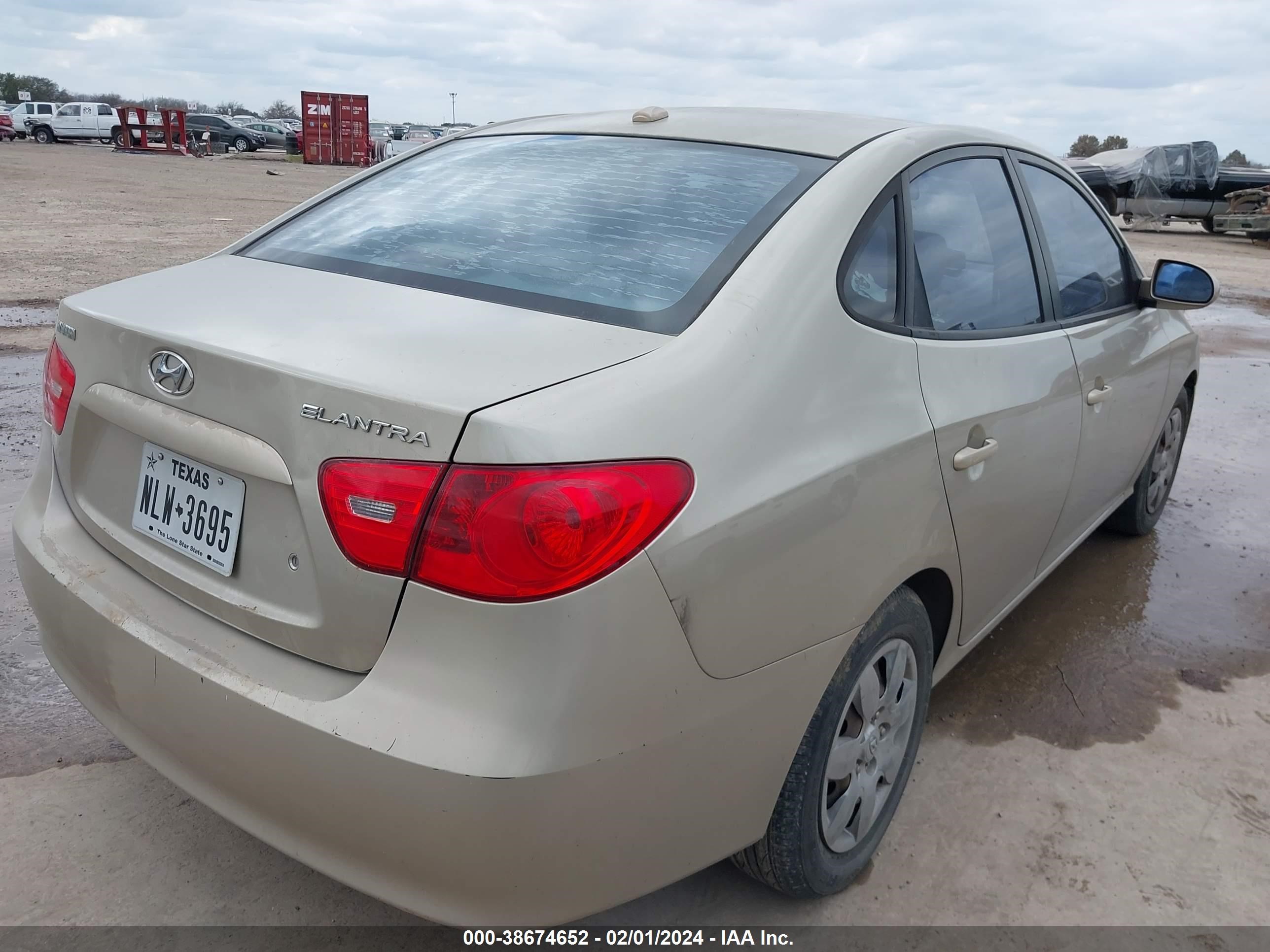 Photo 3 VIN: KMHDU46D28U391014 - HYUNDAI ELANTRA 