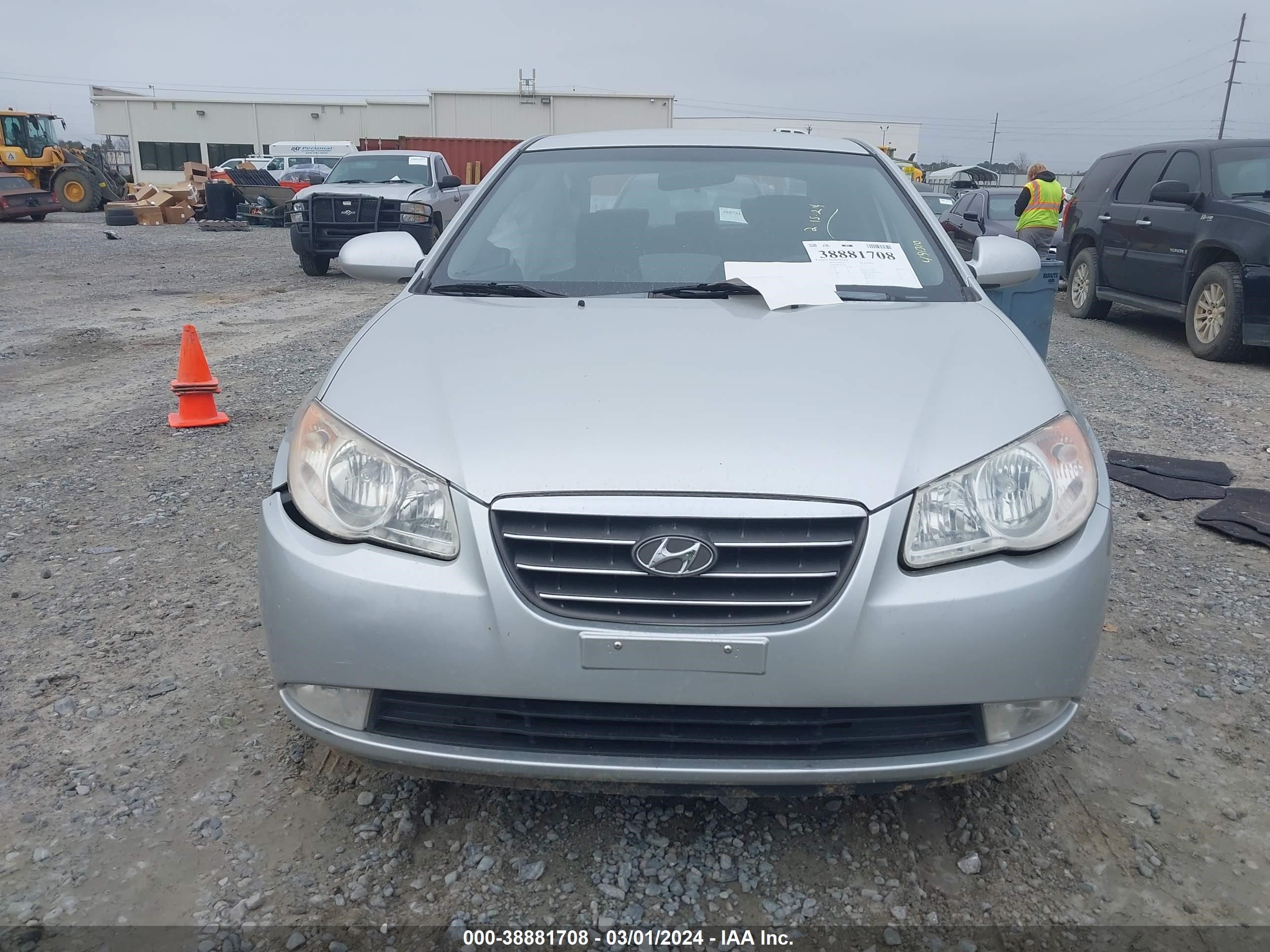 Photo 10 VIN: KMHDU46D28U491310 - HYUNDAI ELANTRA 