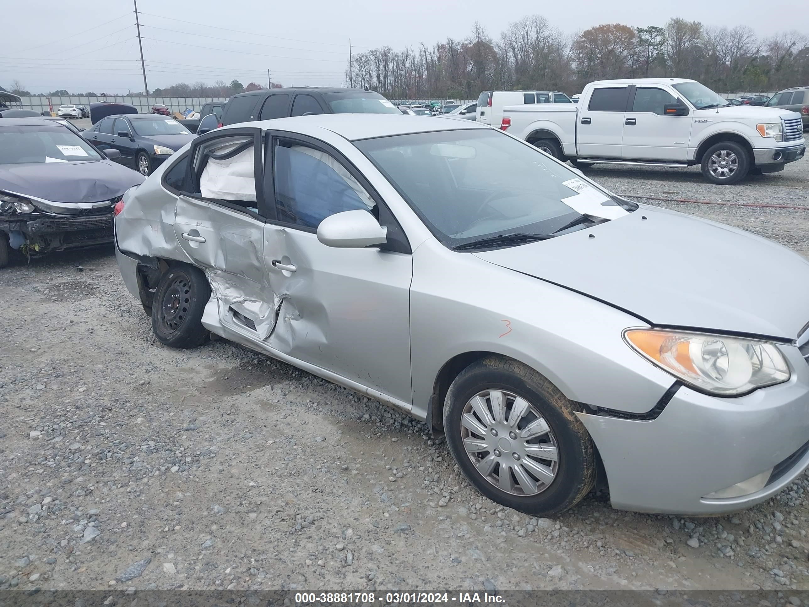 Photo 5 VIN: KMHDU46D28U491310 - HYUNDAI ELANTRA 