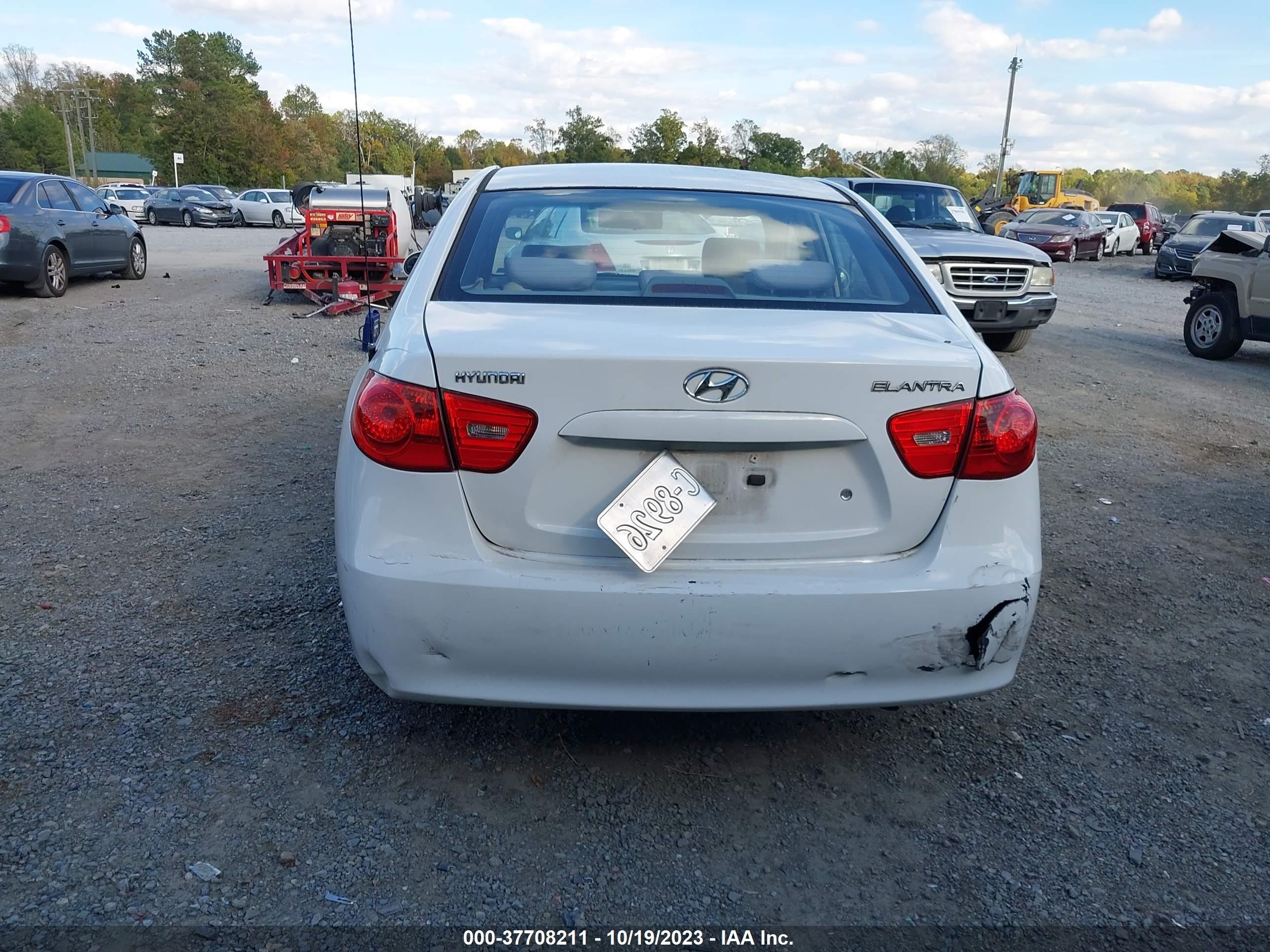 Photo 16 VIN: KMHDU46D37U125791 - HYUNDAI ELANTRA 